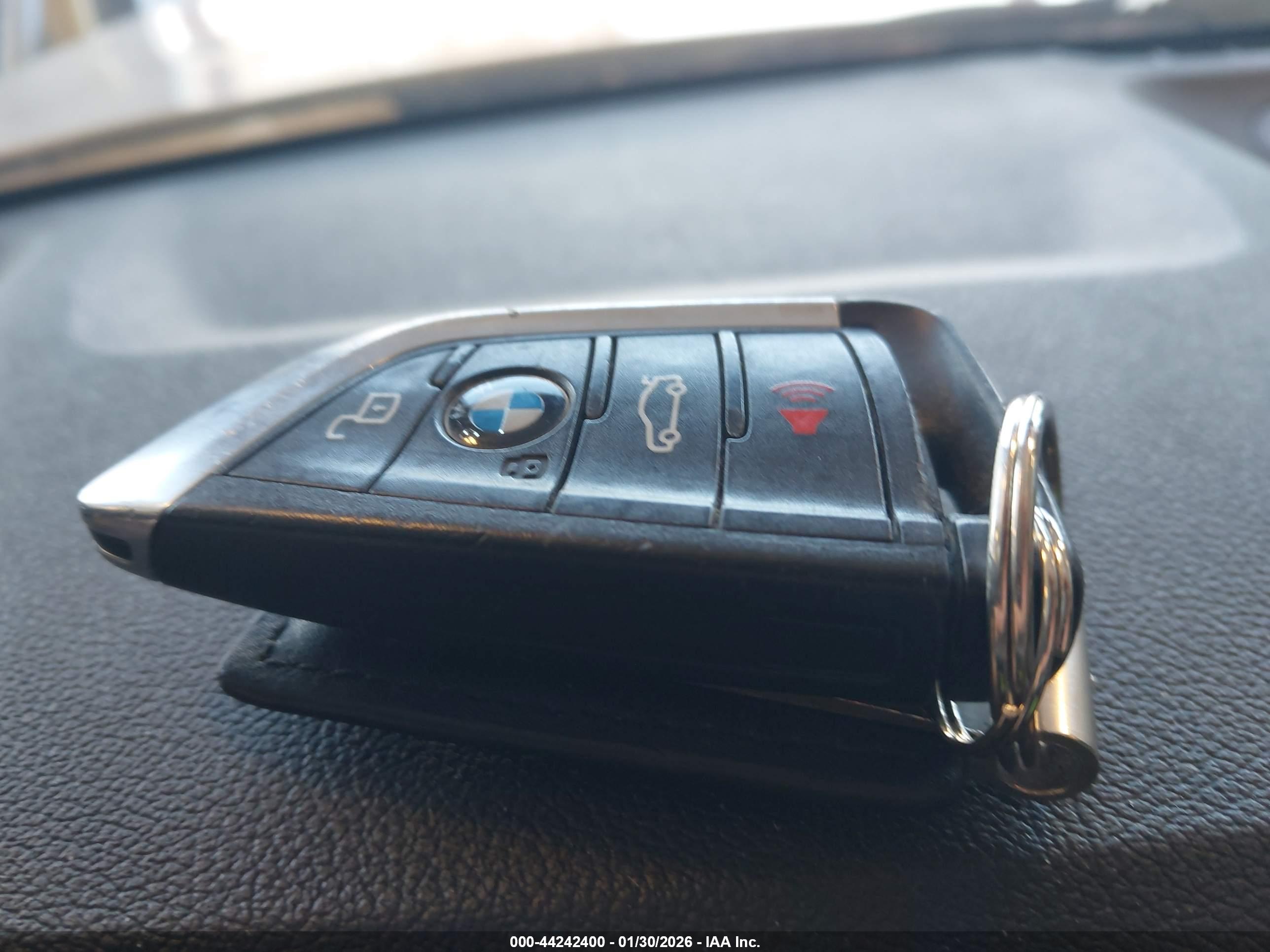 BMW 330I image 11