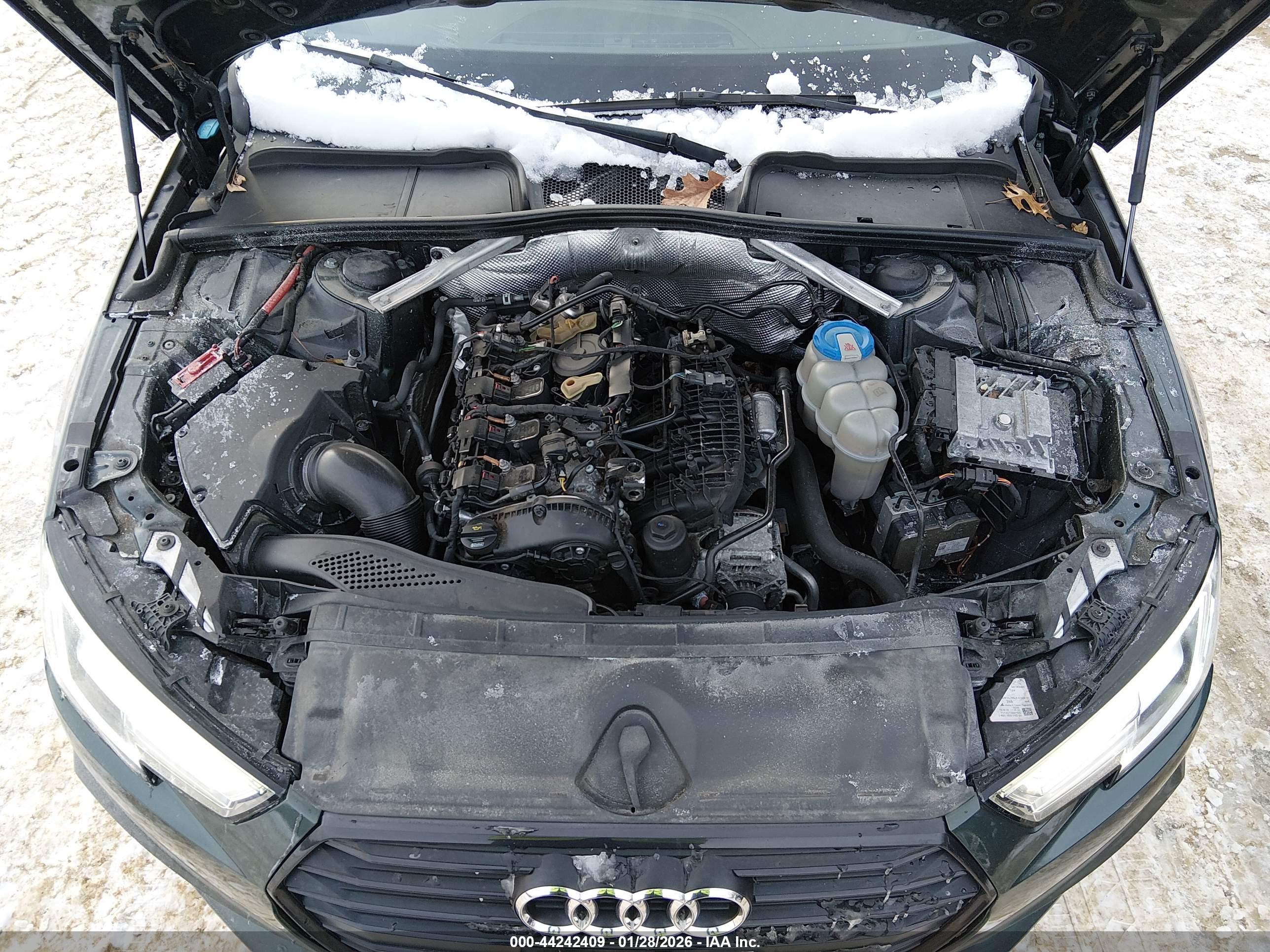 AUDI A4 image 10