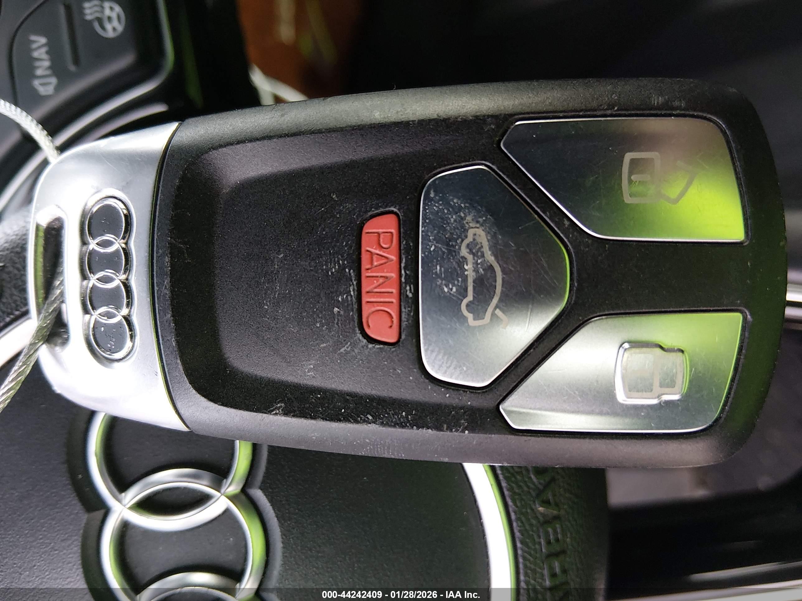 AUDI A4 image 11