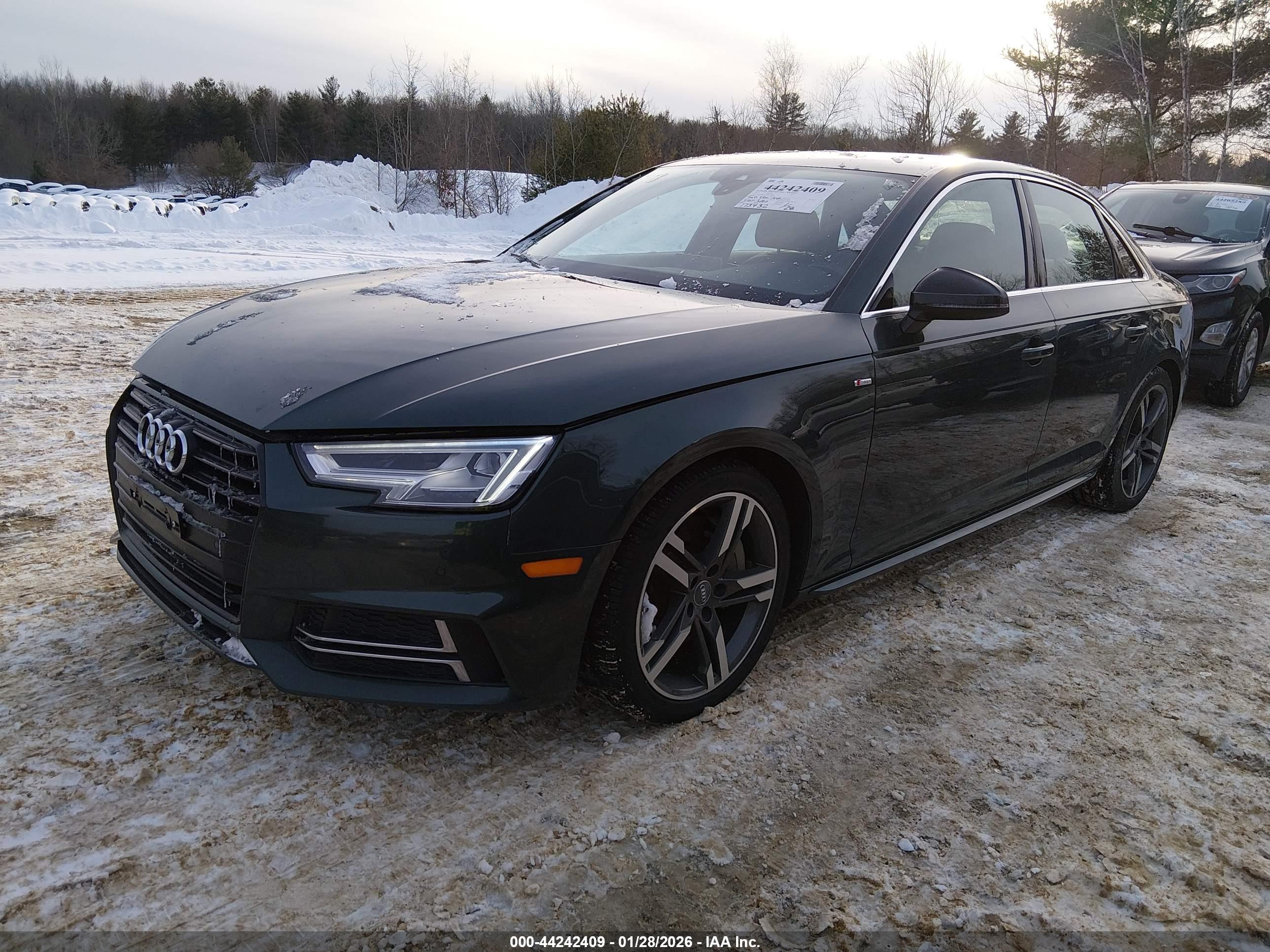 AUDI A4 image 2