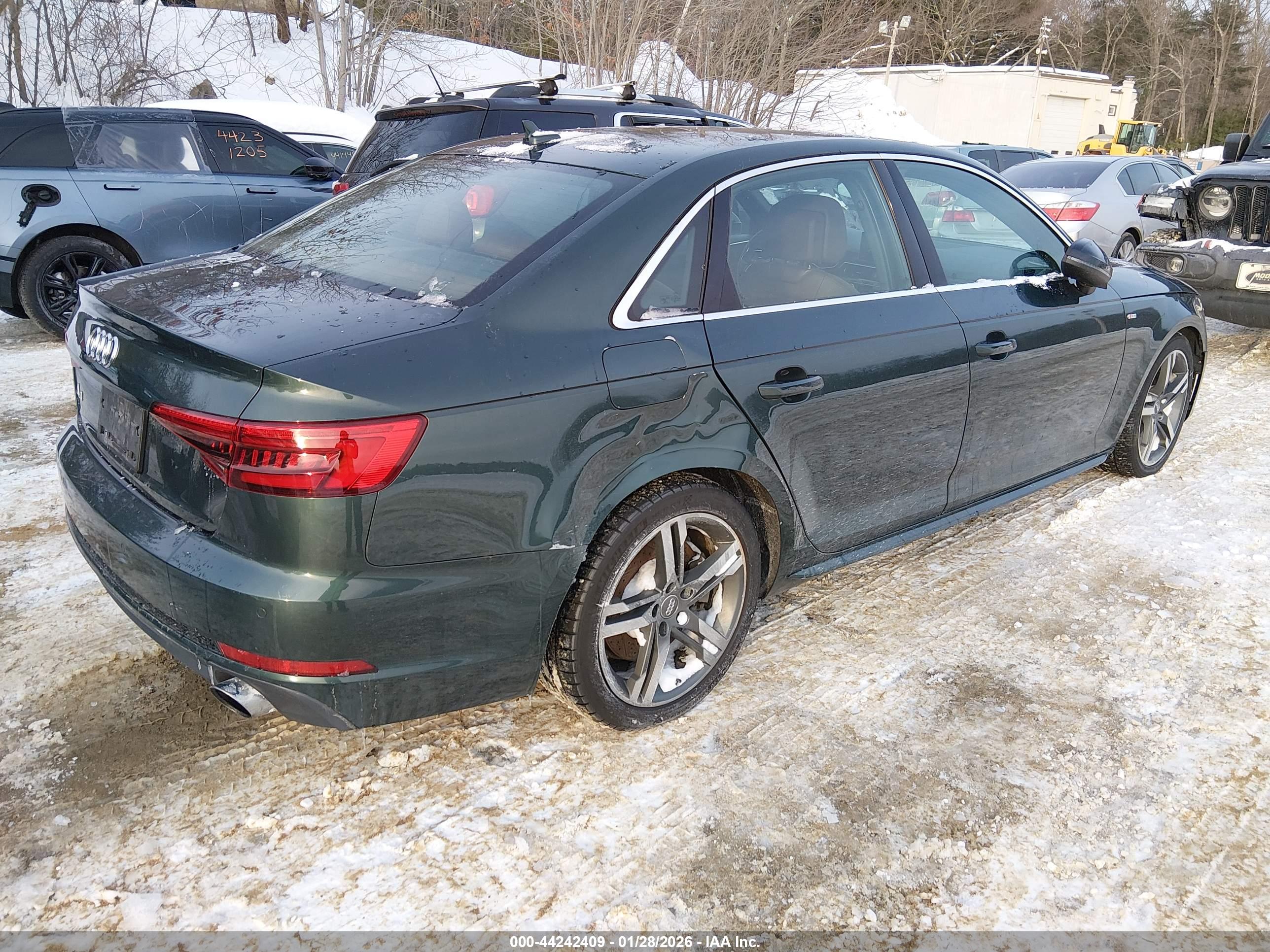 AUDI A4 image 4