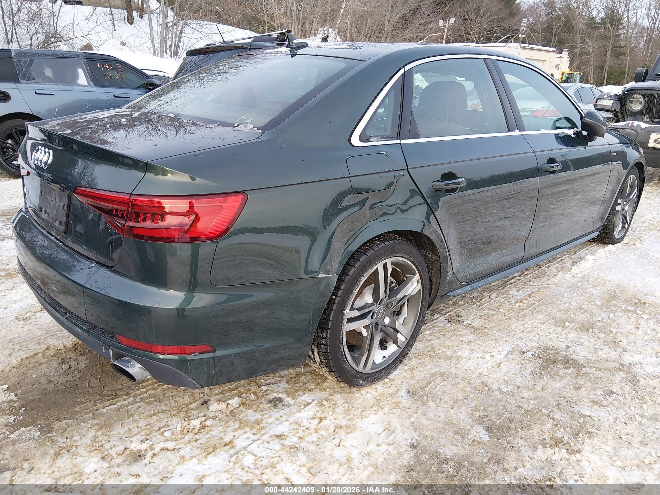AUDI A4 image 6