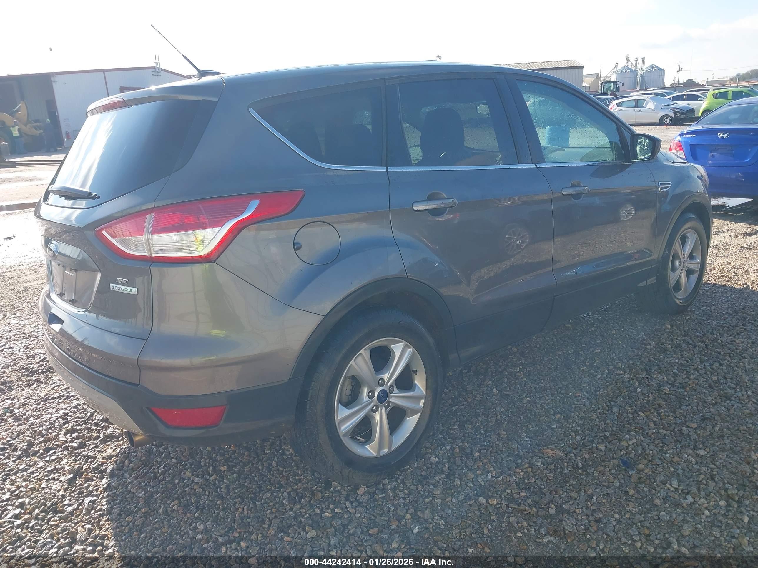 FORD ESCAPE image 4