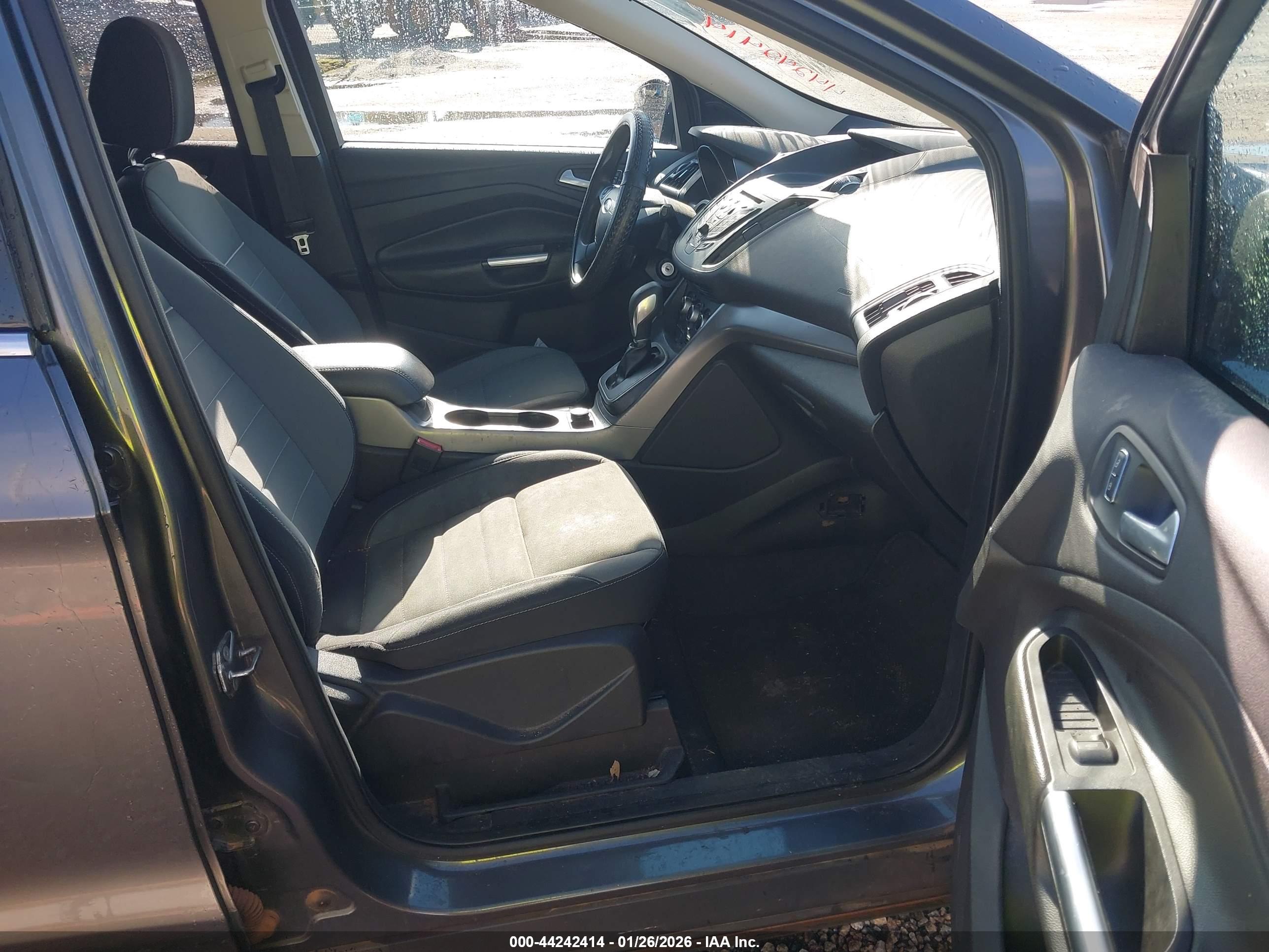 FORD ESCAPE image 5