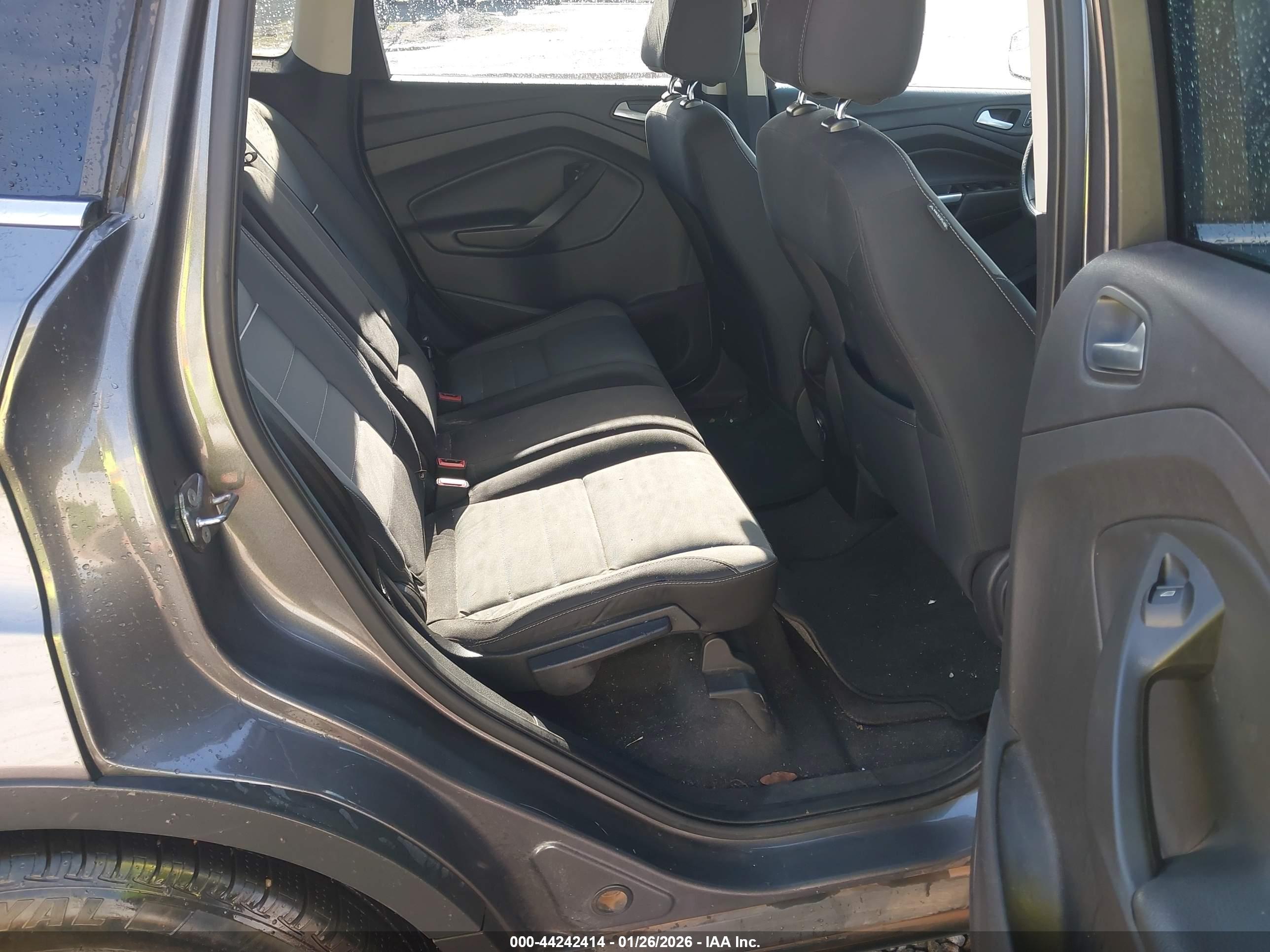FORD ESCAPE image 8