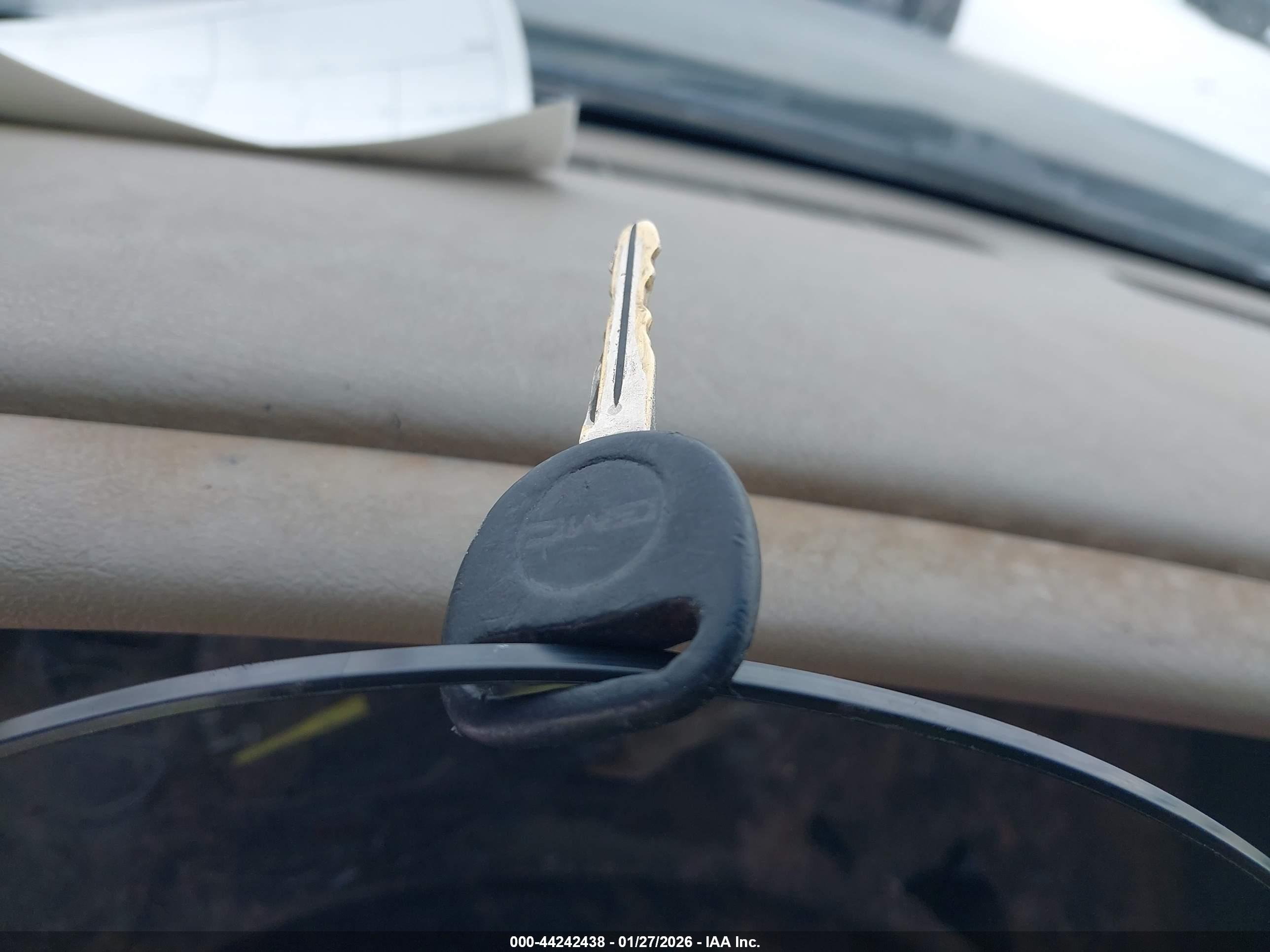 CHEVROLET TAHOE image 11