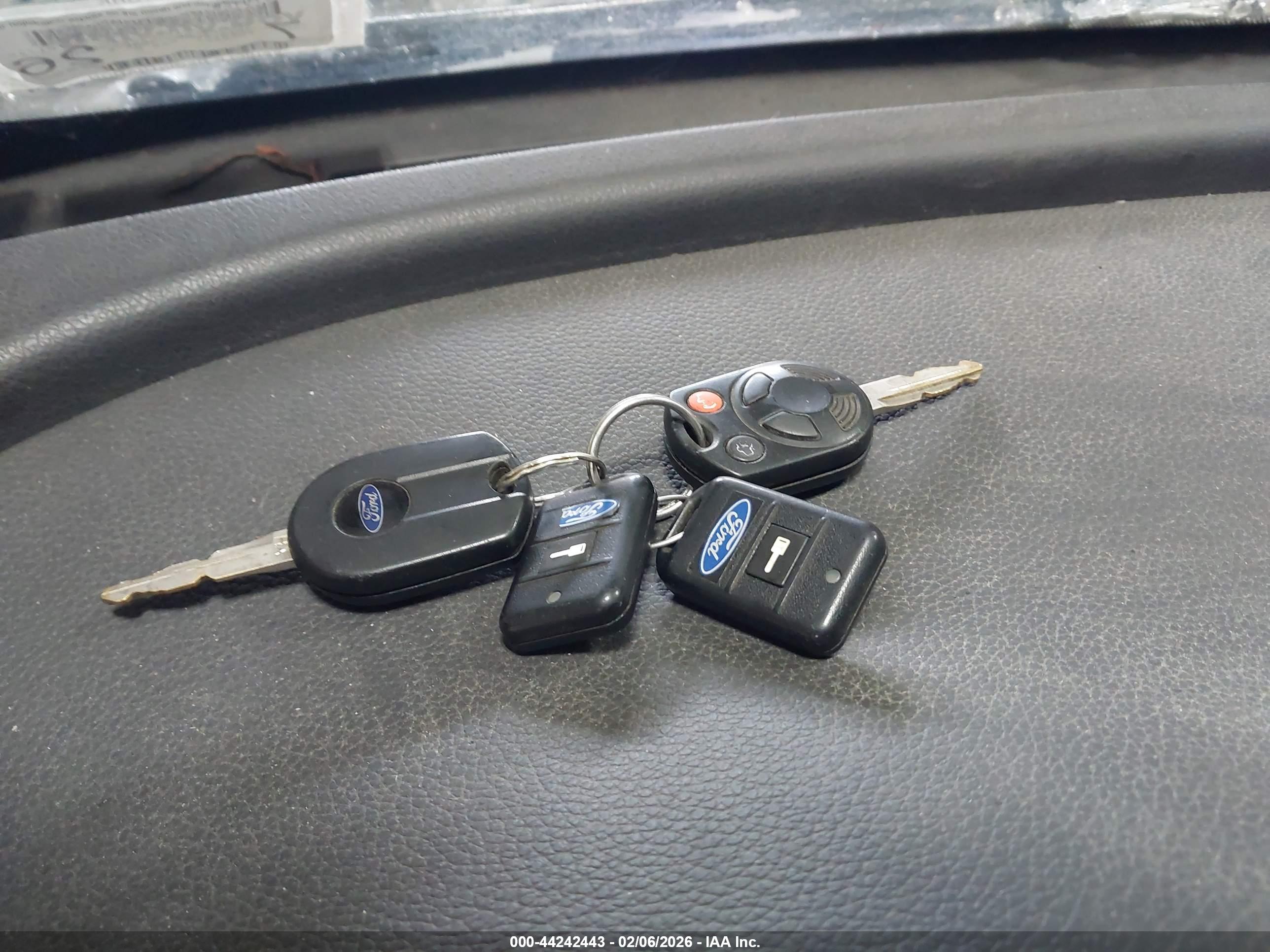 FORD FLEX image 11