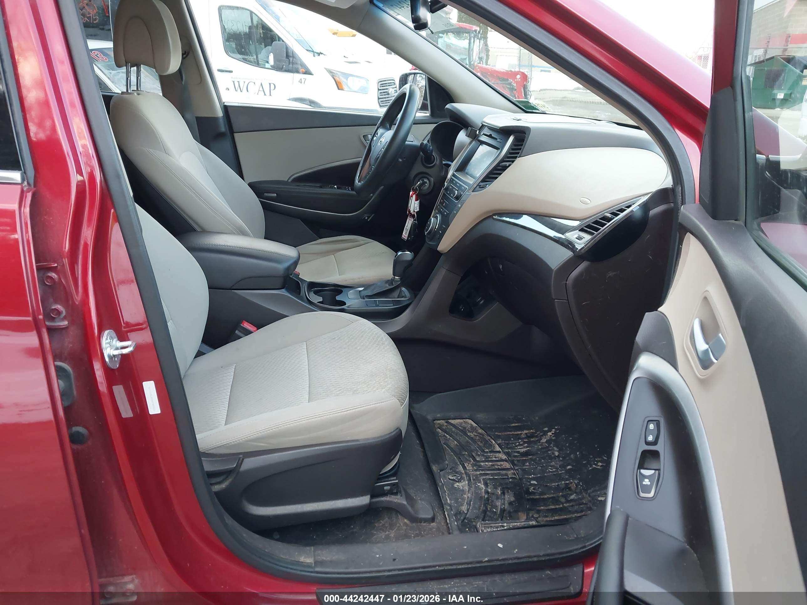 HYUNDAI SANTA image 5