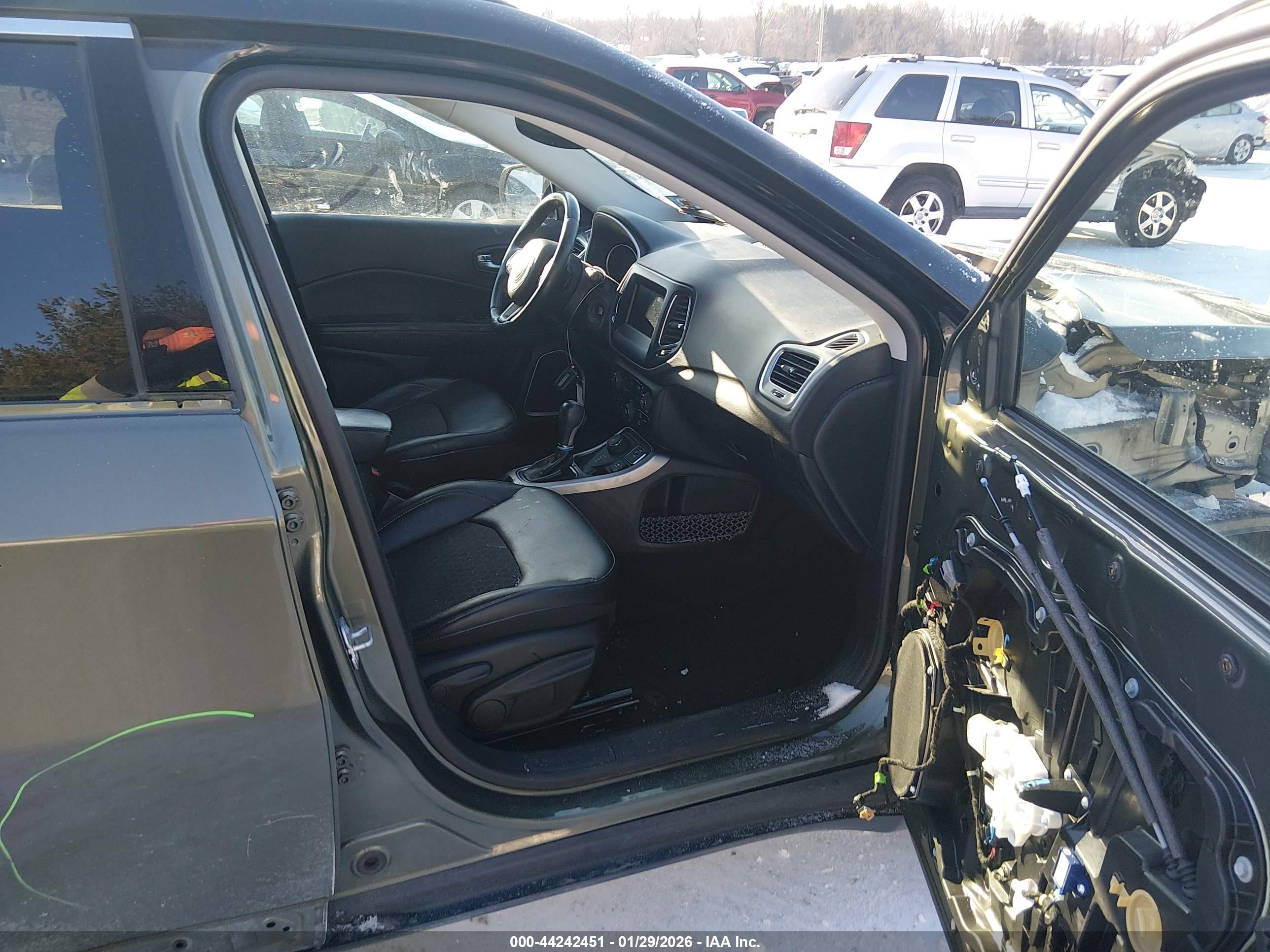 JEEP COMPASS image 5