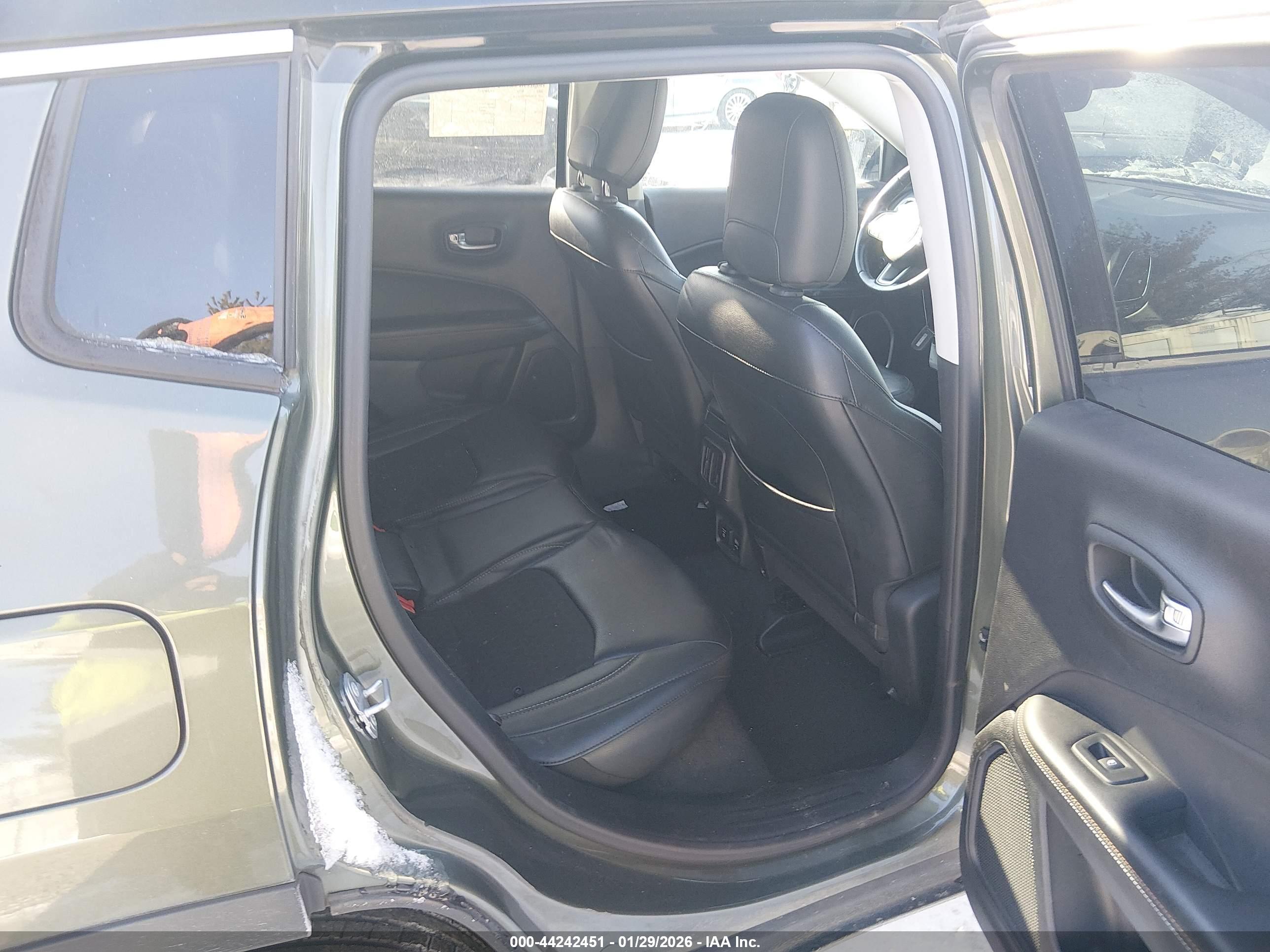 JEEP COMPASS image 8