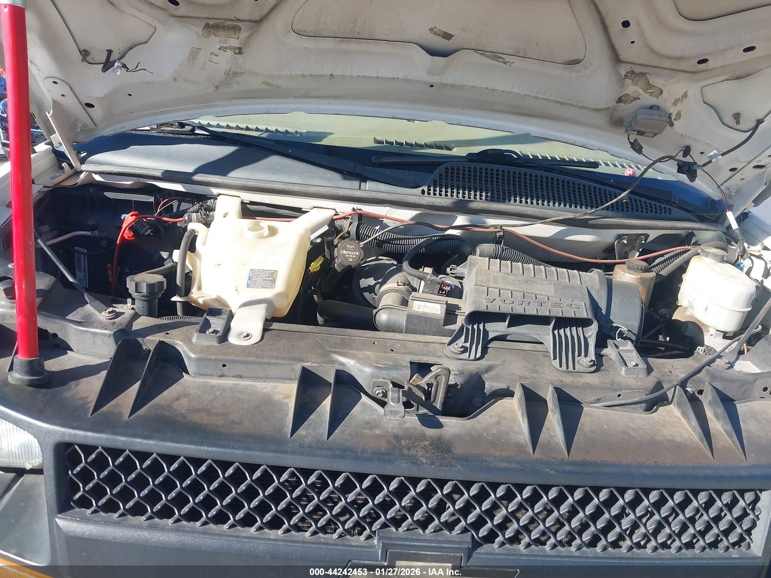 CHEVROLET EXPRESS image 10