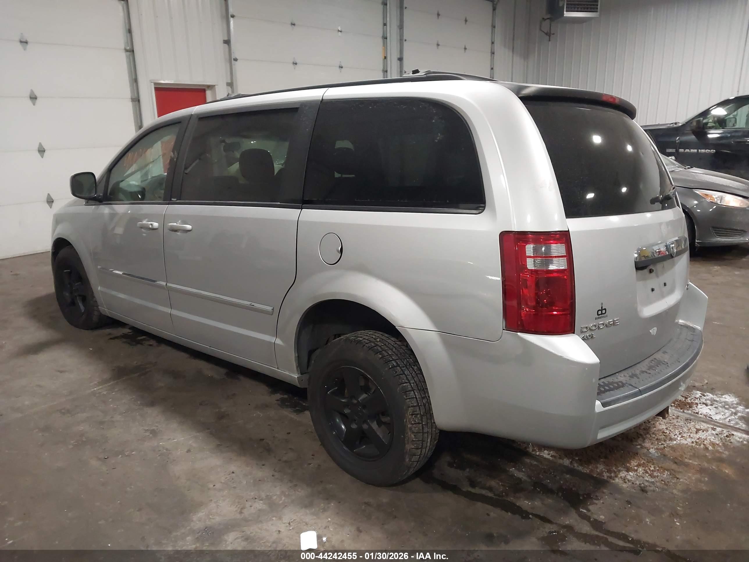 DODGE GRAND image 3