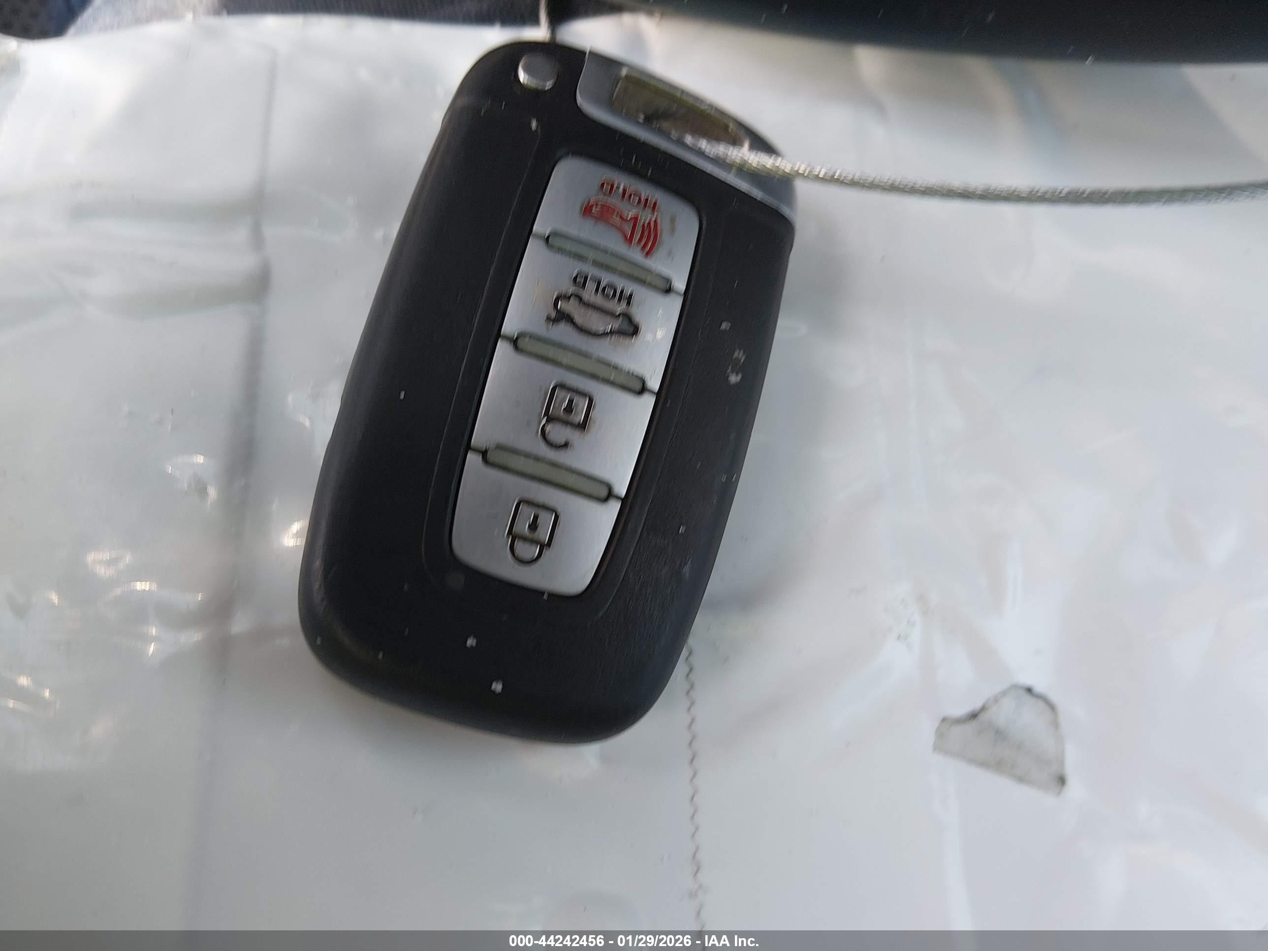 HYUNDAI SONATA image 11