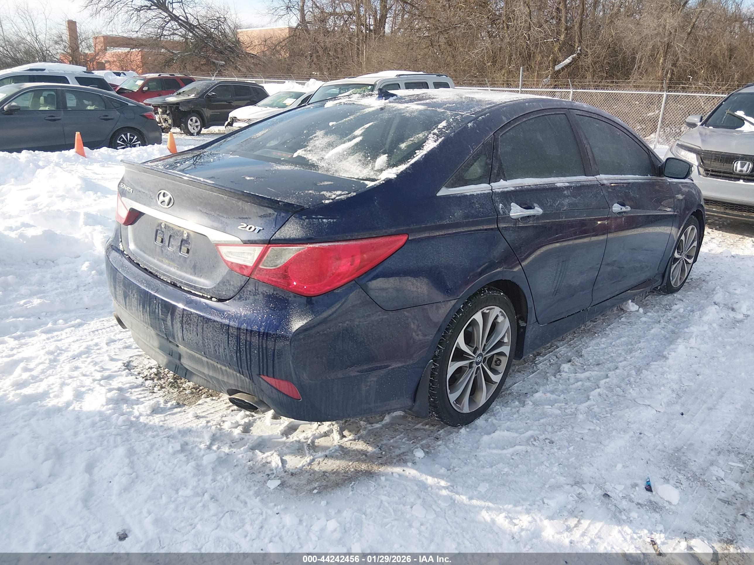 HYUNDAI SONATA image 4