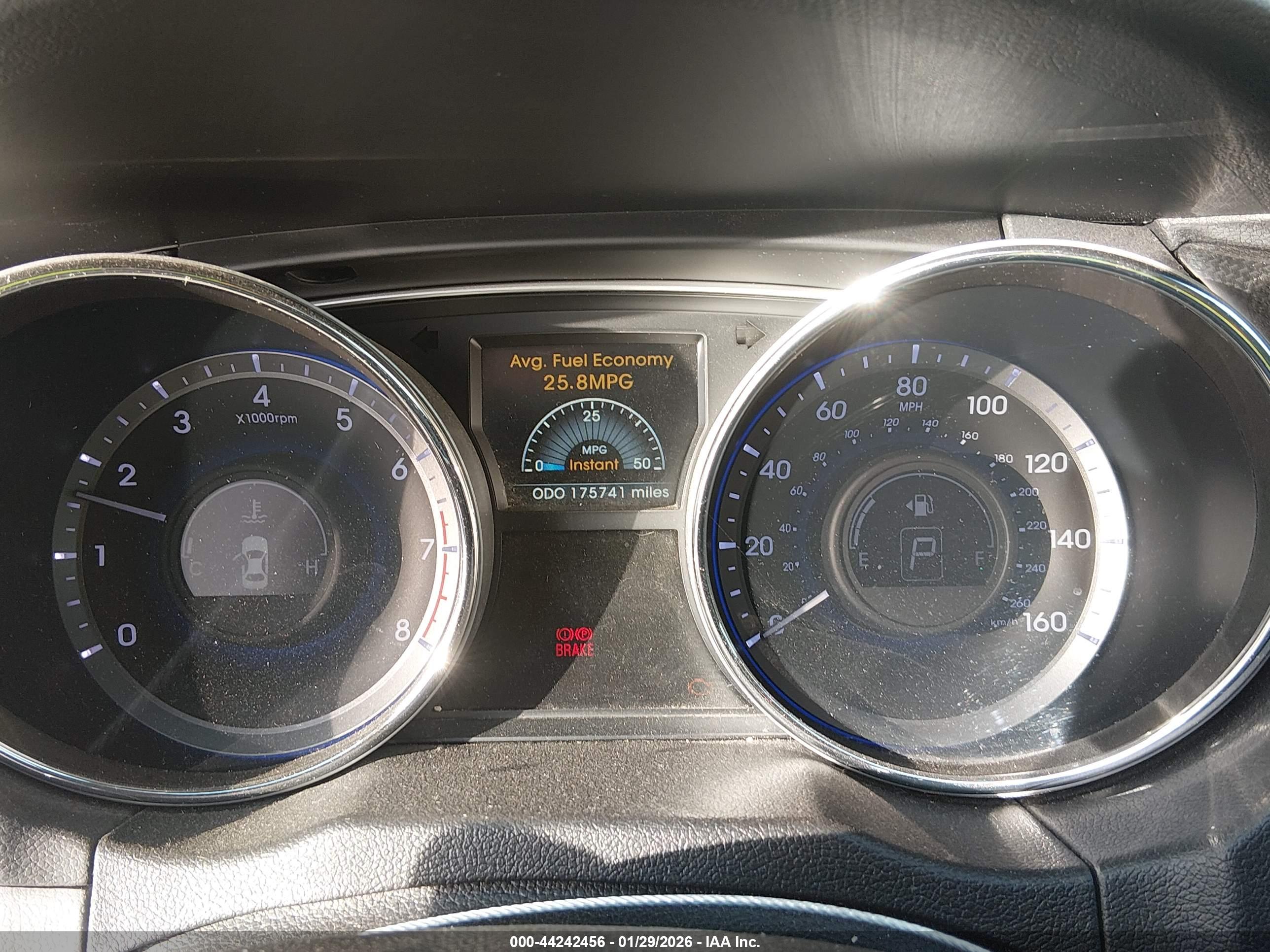 HYUNDAI SONATA image 7