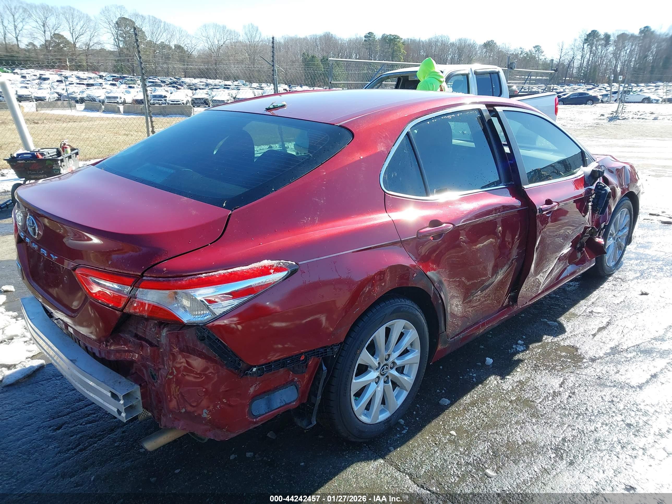 TOYOTA CAMRY image 6