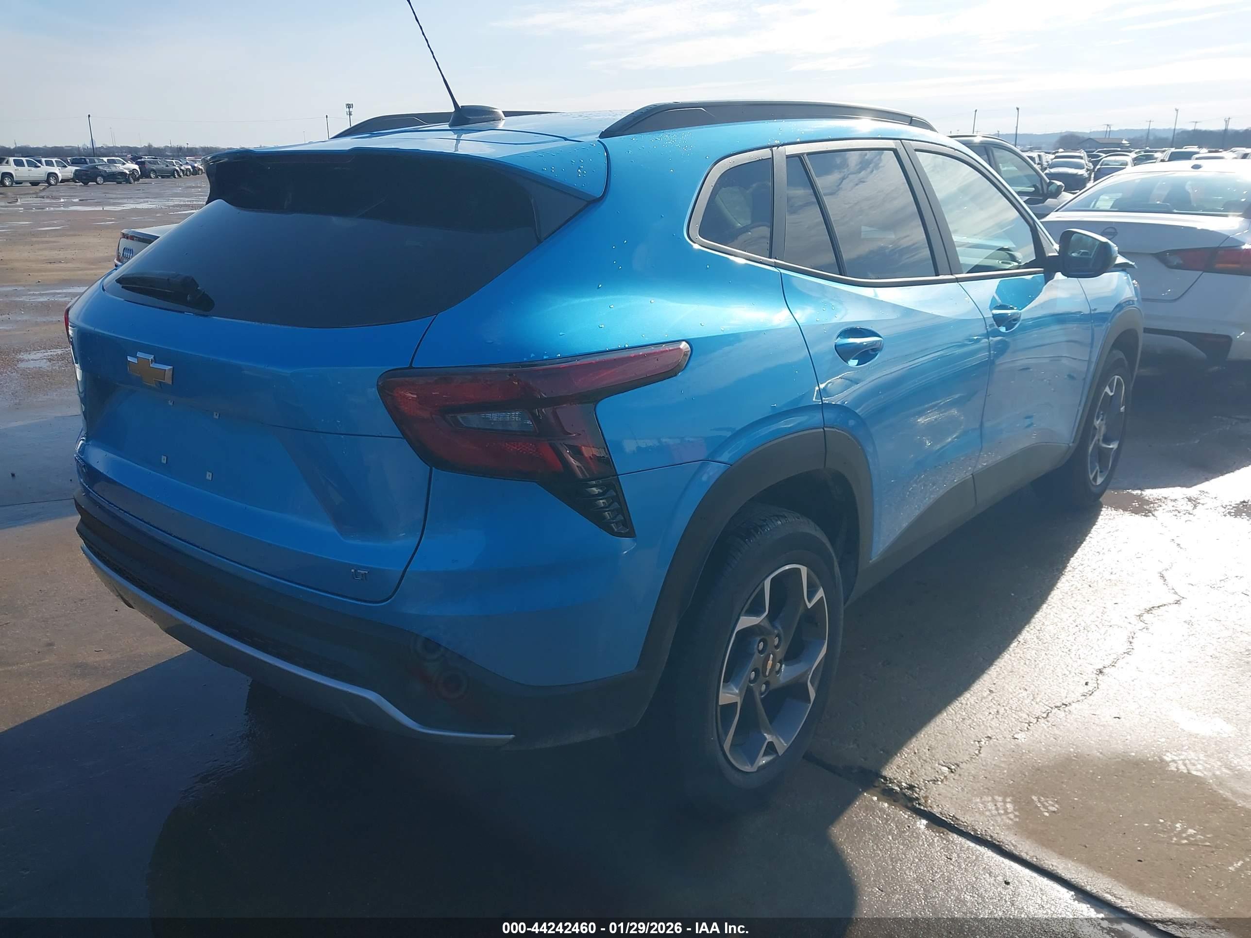 CHEVROLET TRAX image 4