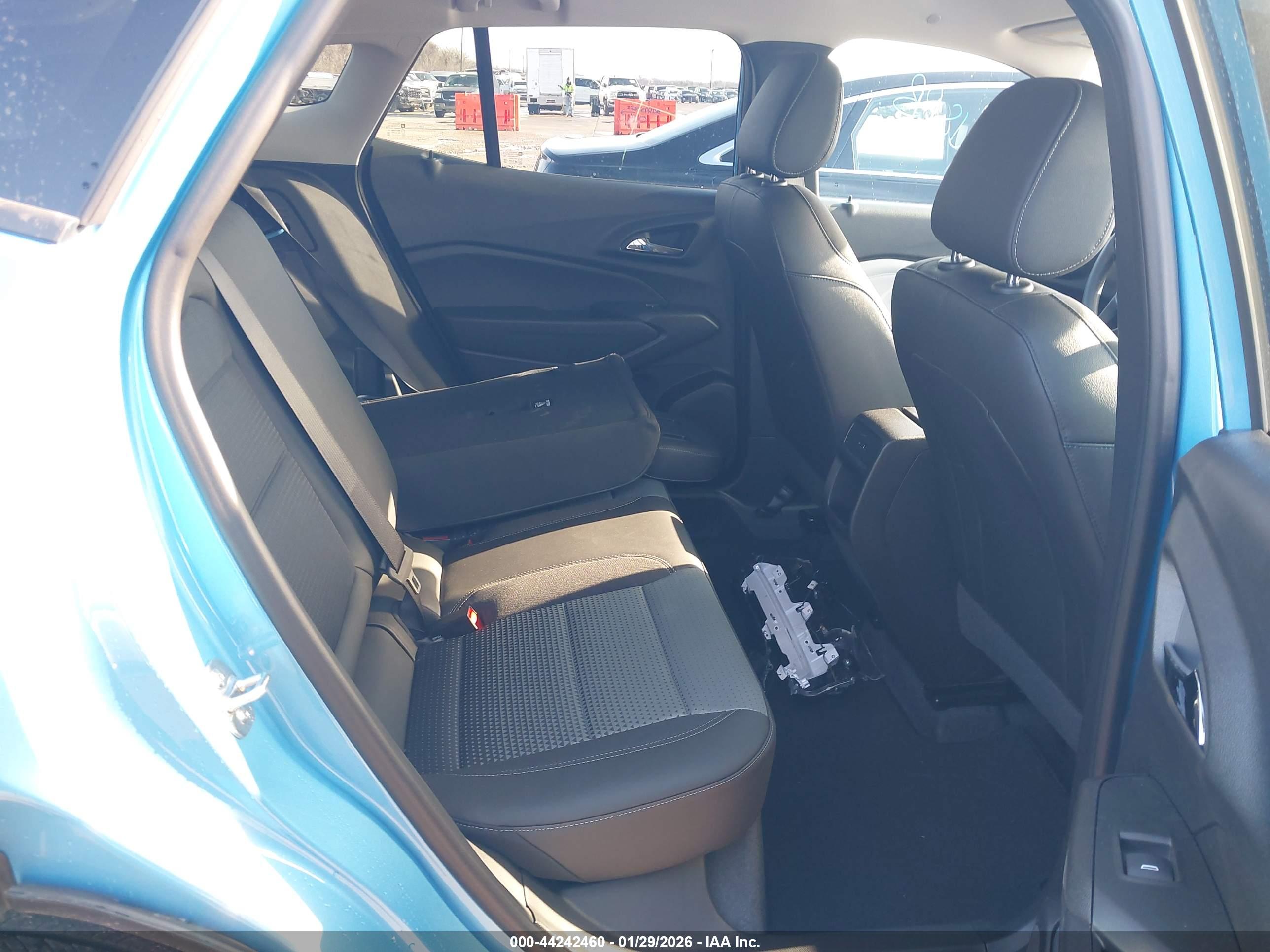 CHEVROLET TRAX image 8