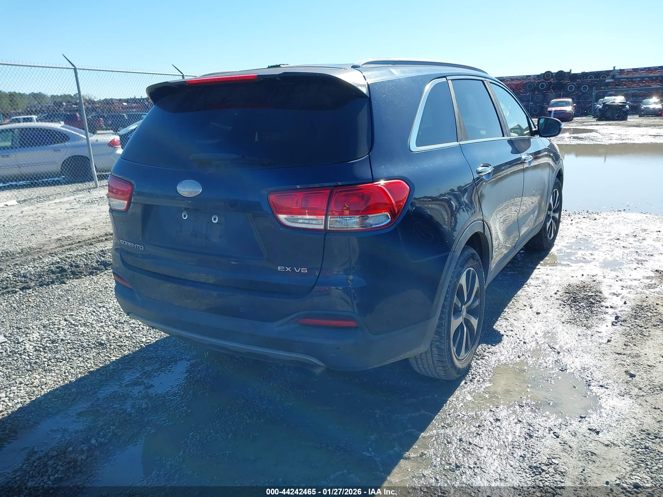 KIA SORENTO image 4