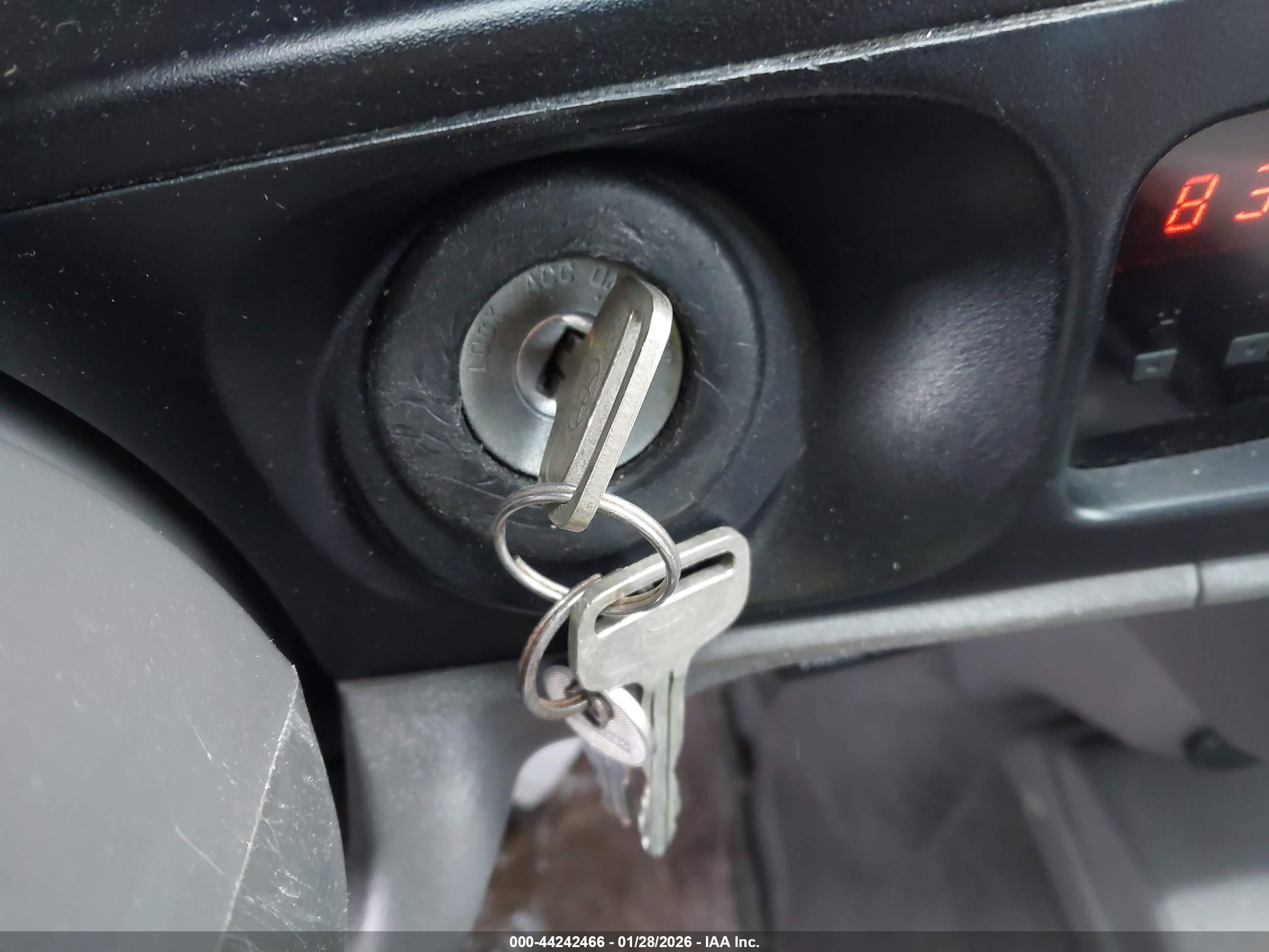 TOYOTA TACOMA image 11