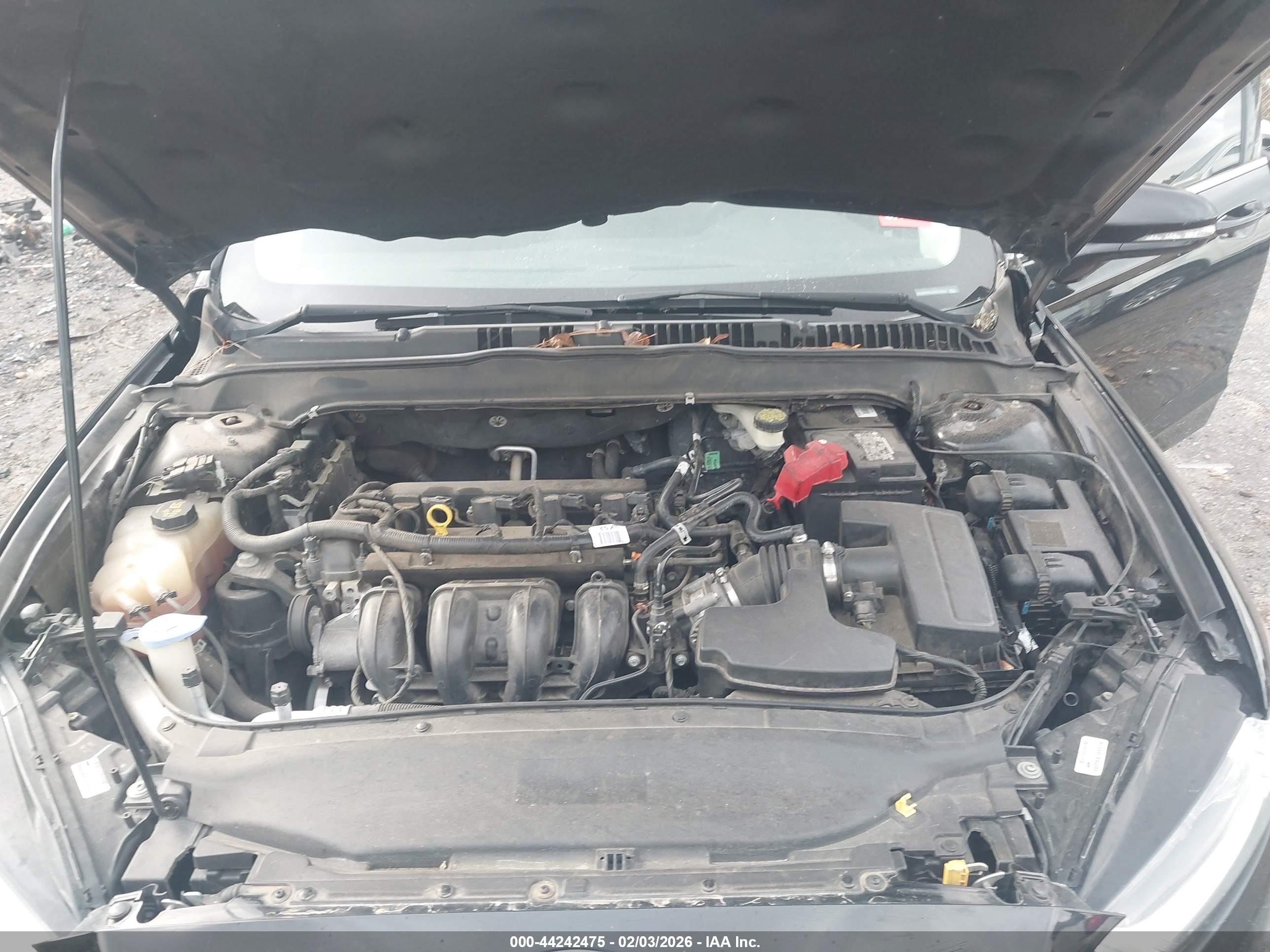 FORD FUSION image 10