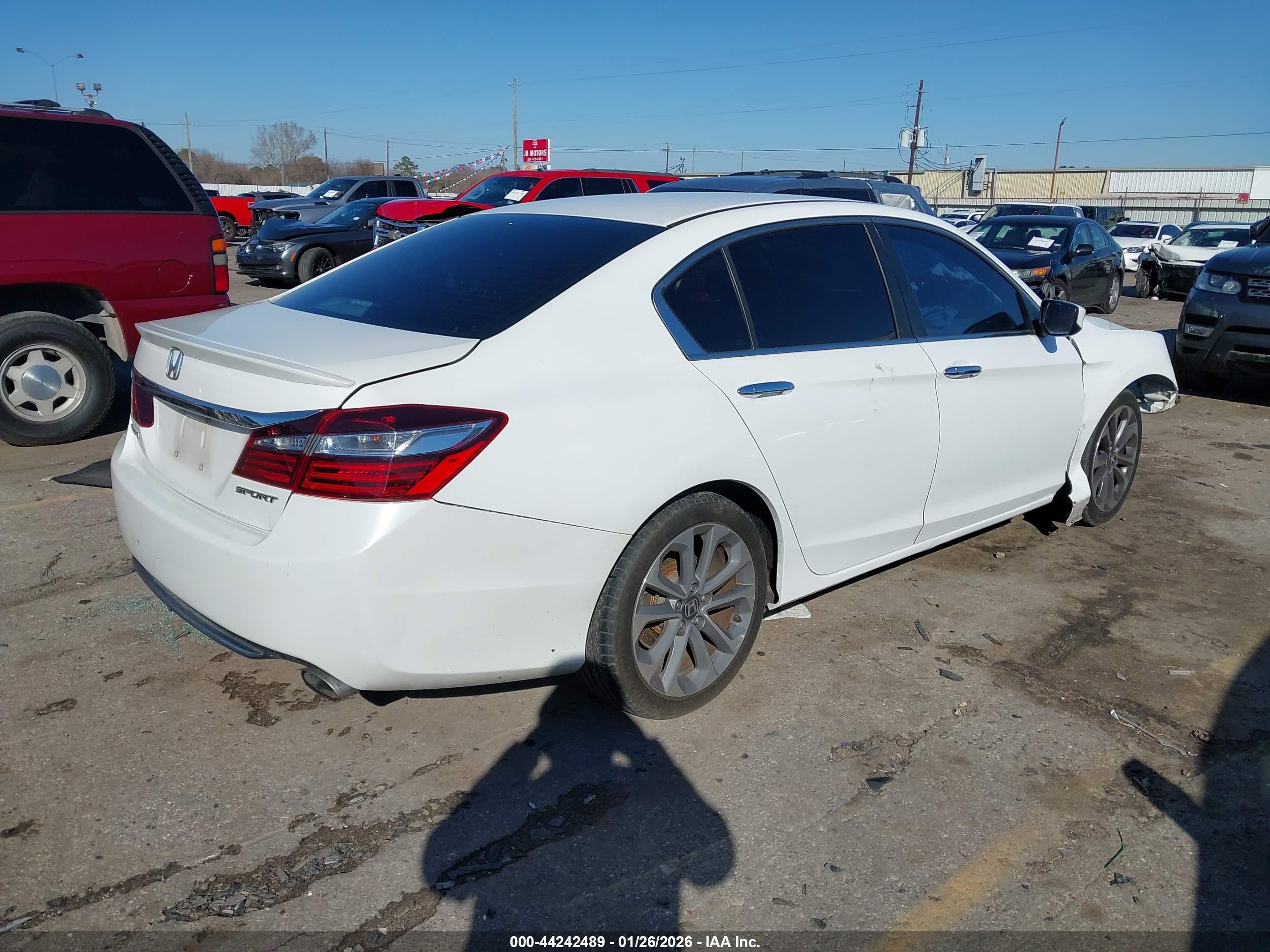 HONDA ACCORD image 4
