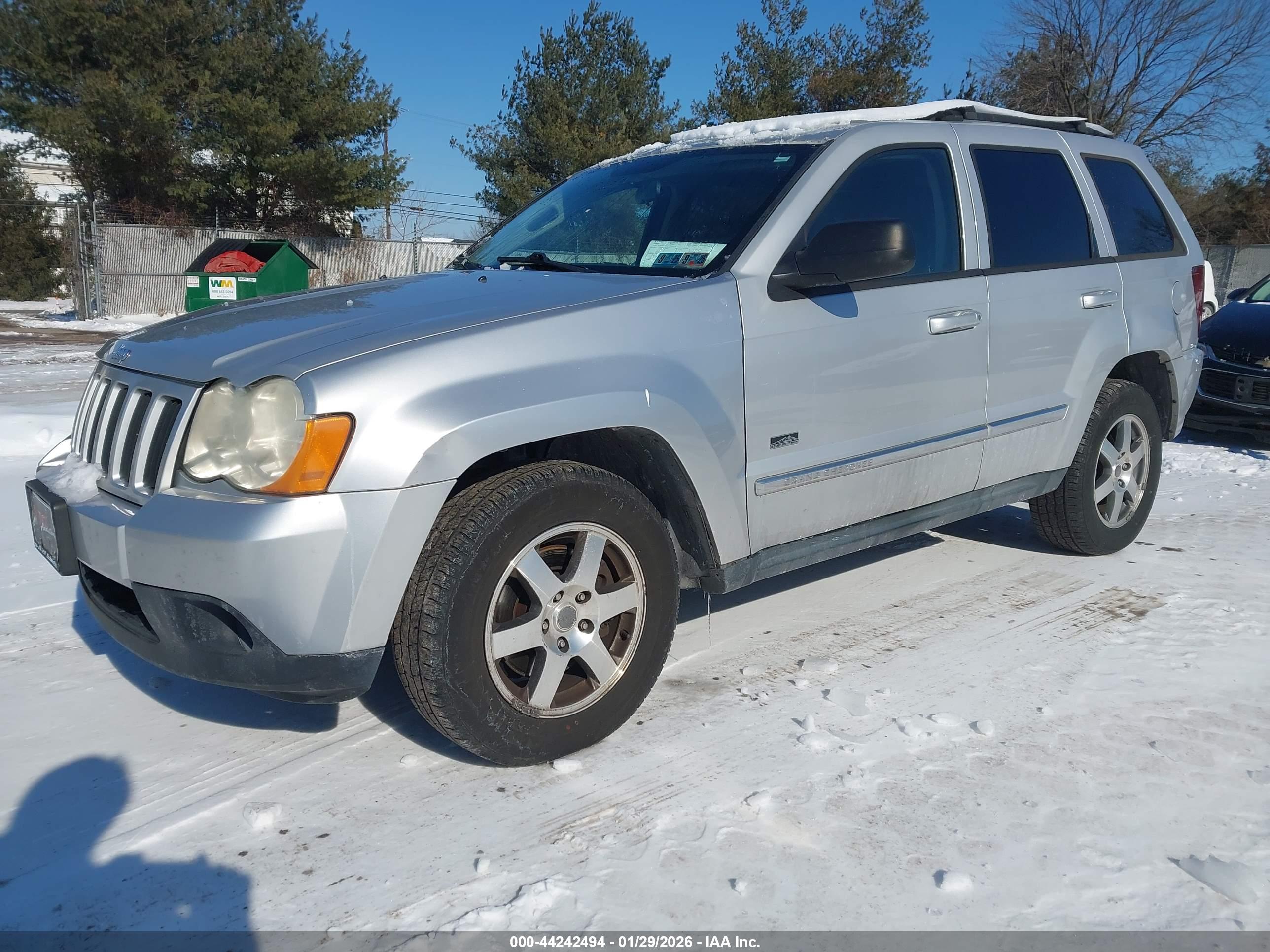 JEEP GRAND image 2