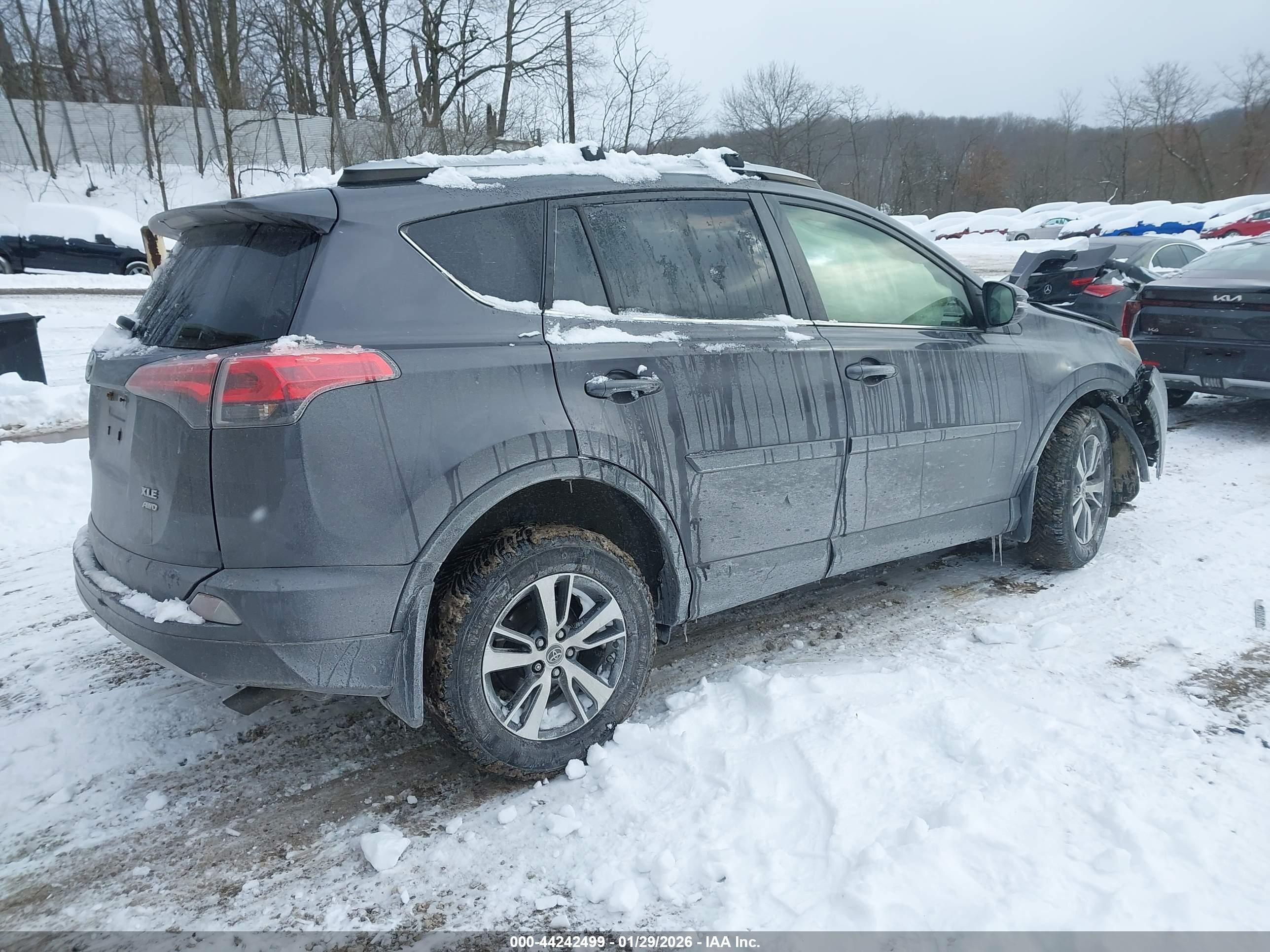 TOYOTA RAV4 image 4