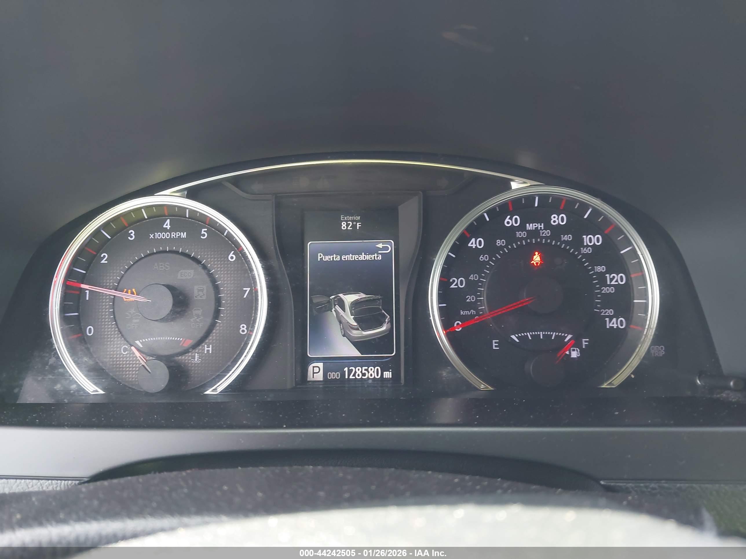 TOYOTA CAMRY image 7