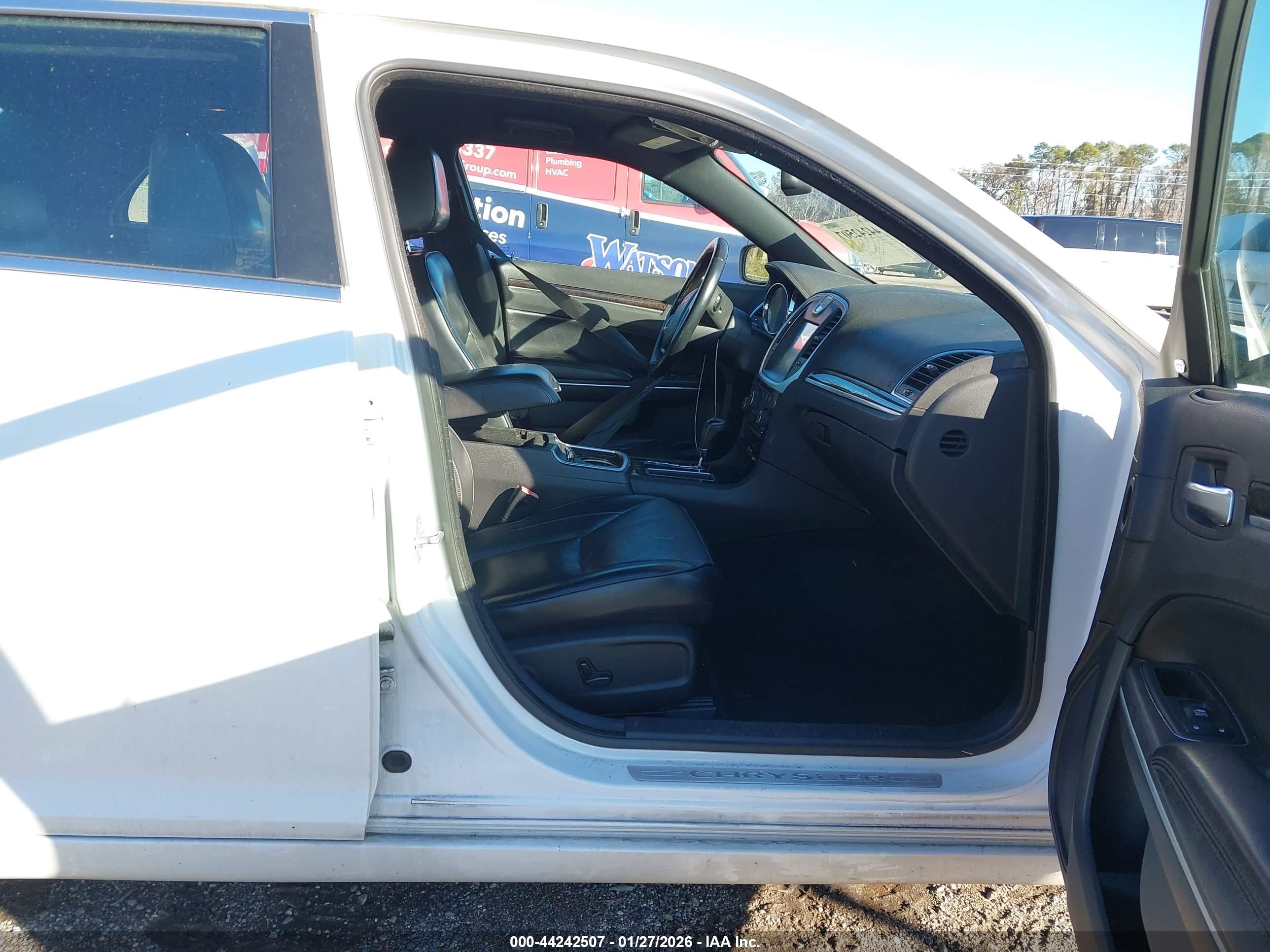 CHRYSLER 300C image 5