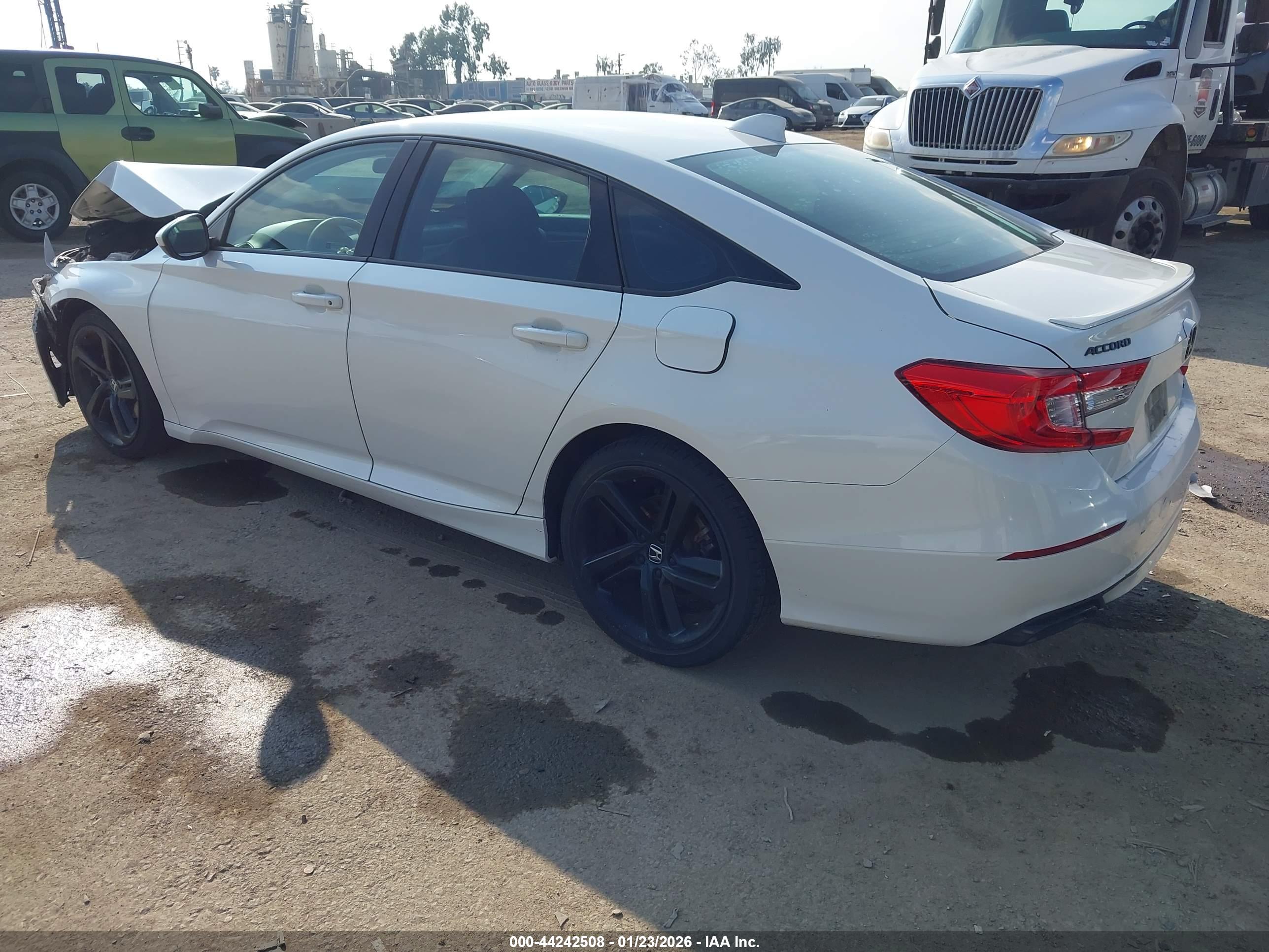 HONDA ACCORD image 3