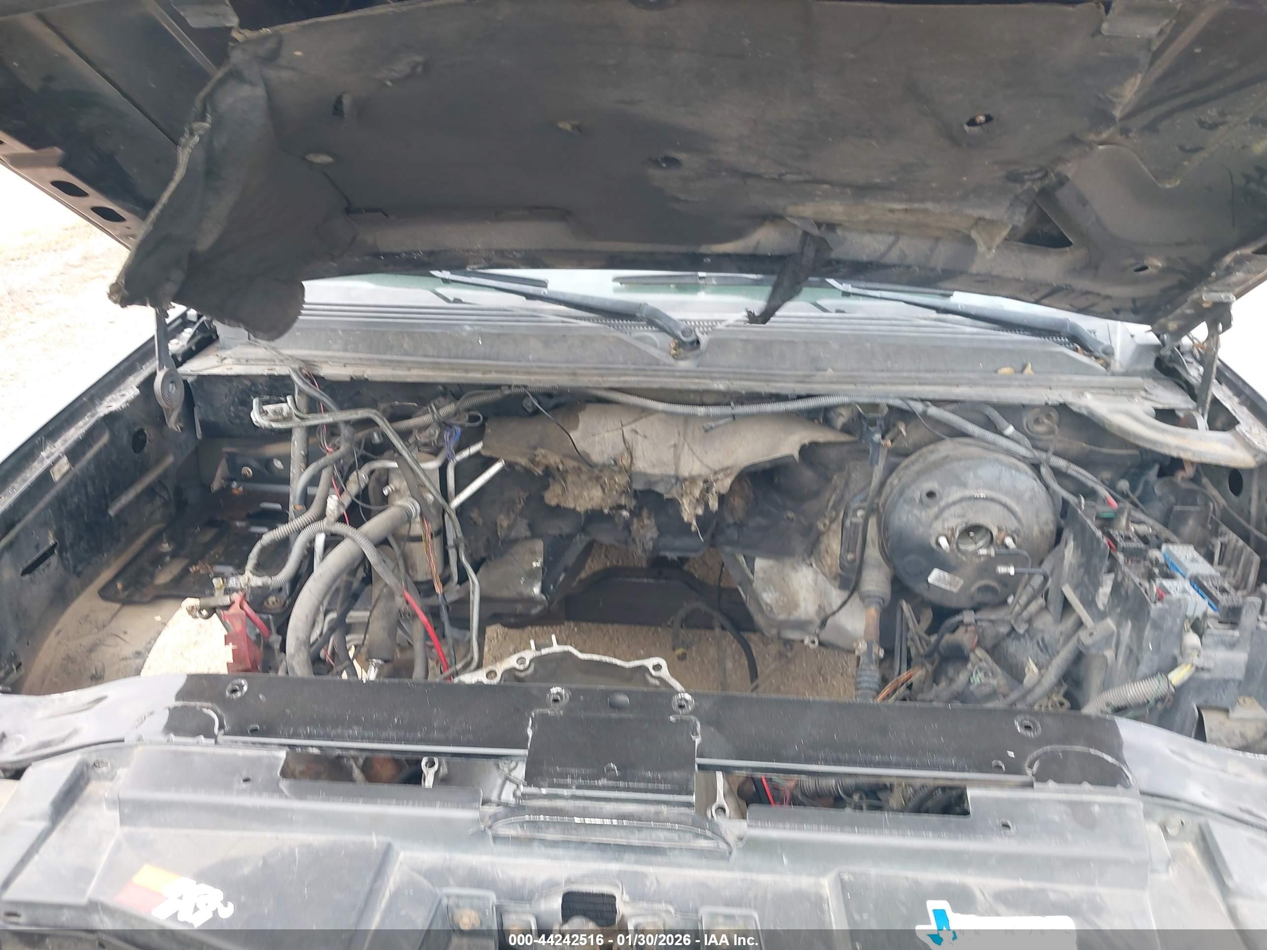CHEVROLET TAHOE image 10