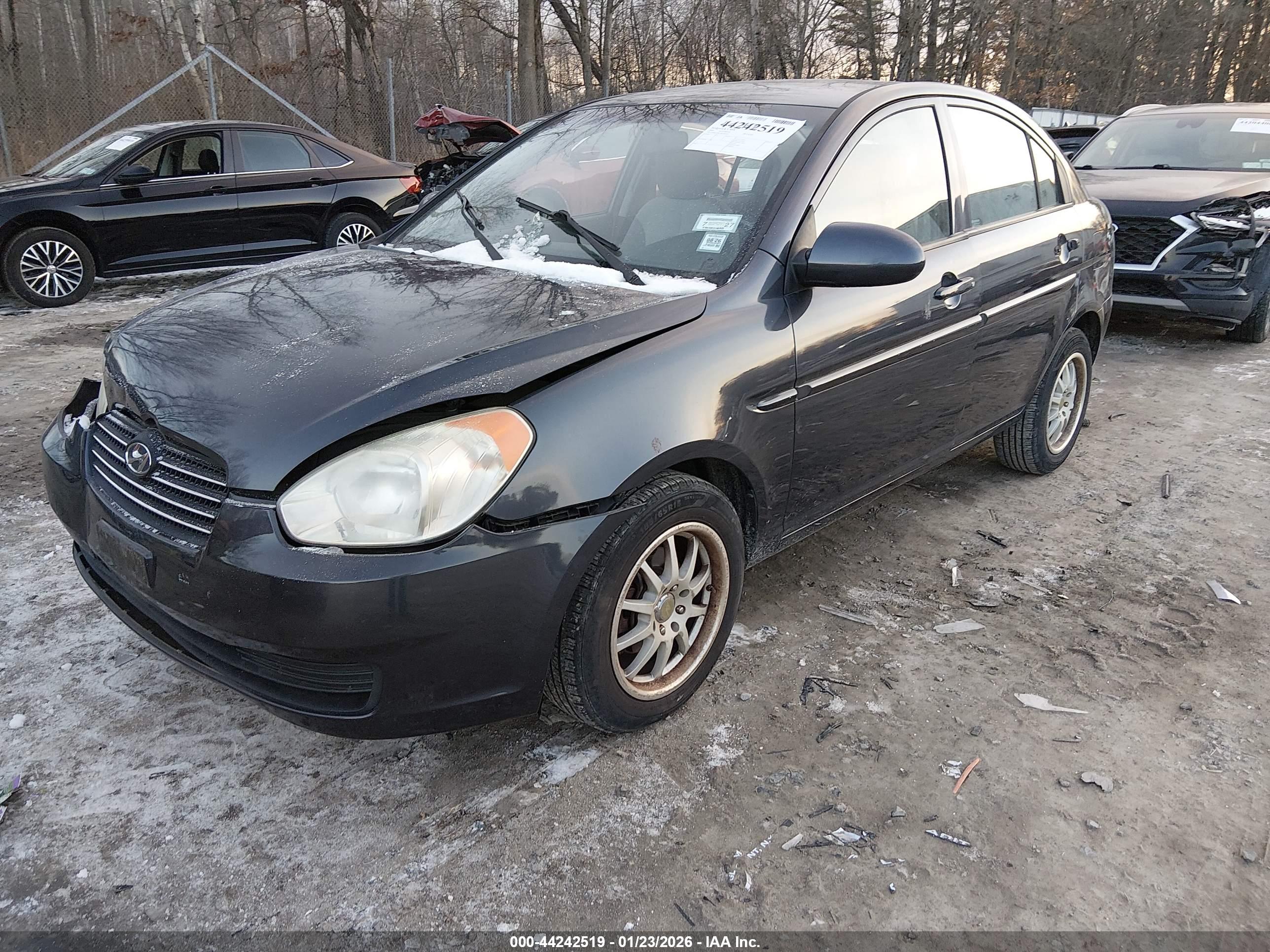 HYUNDAI ACCENT image 2