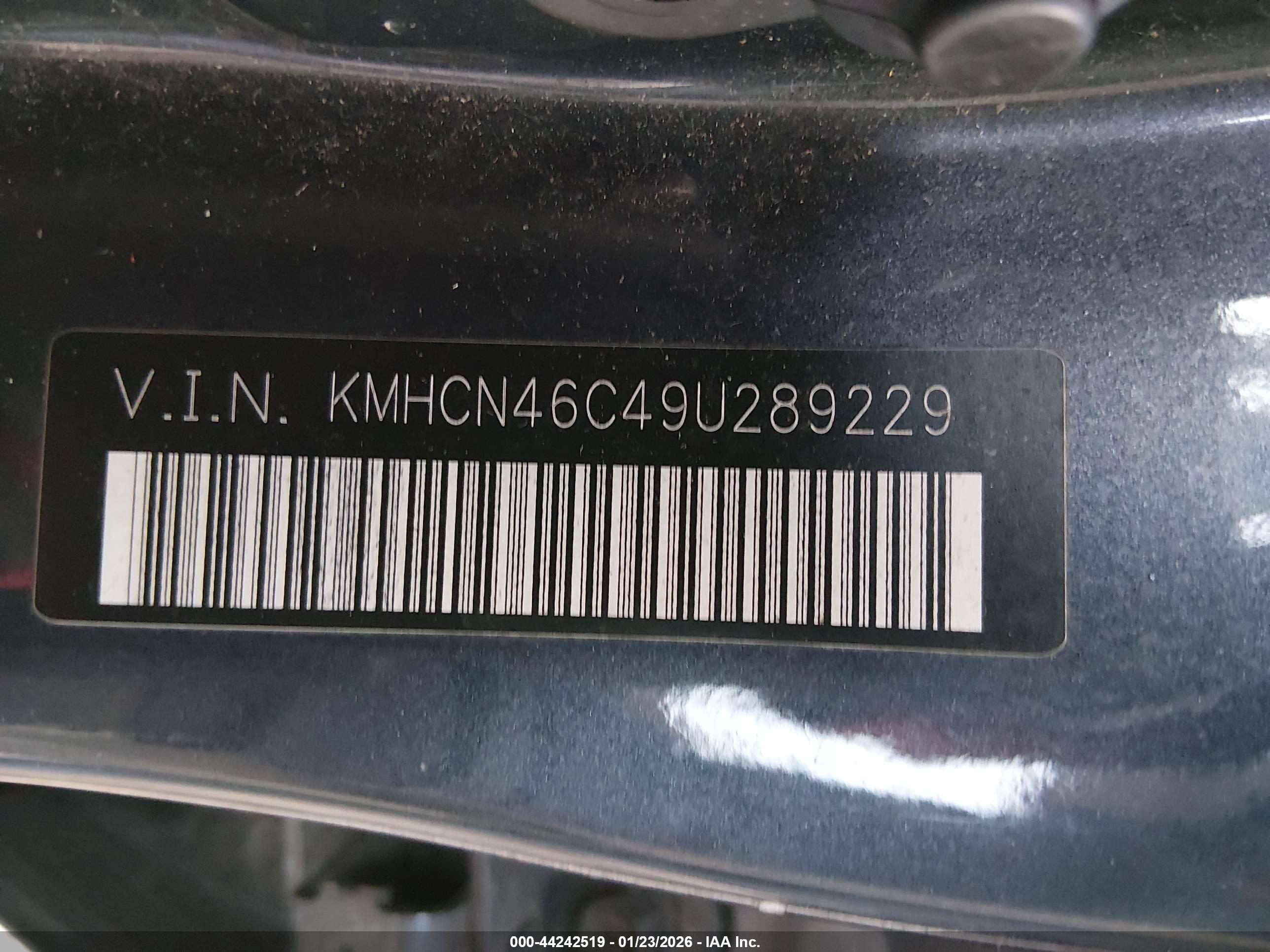 HYUNDAI ACCENT image 9