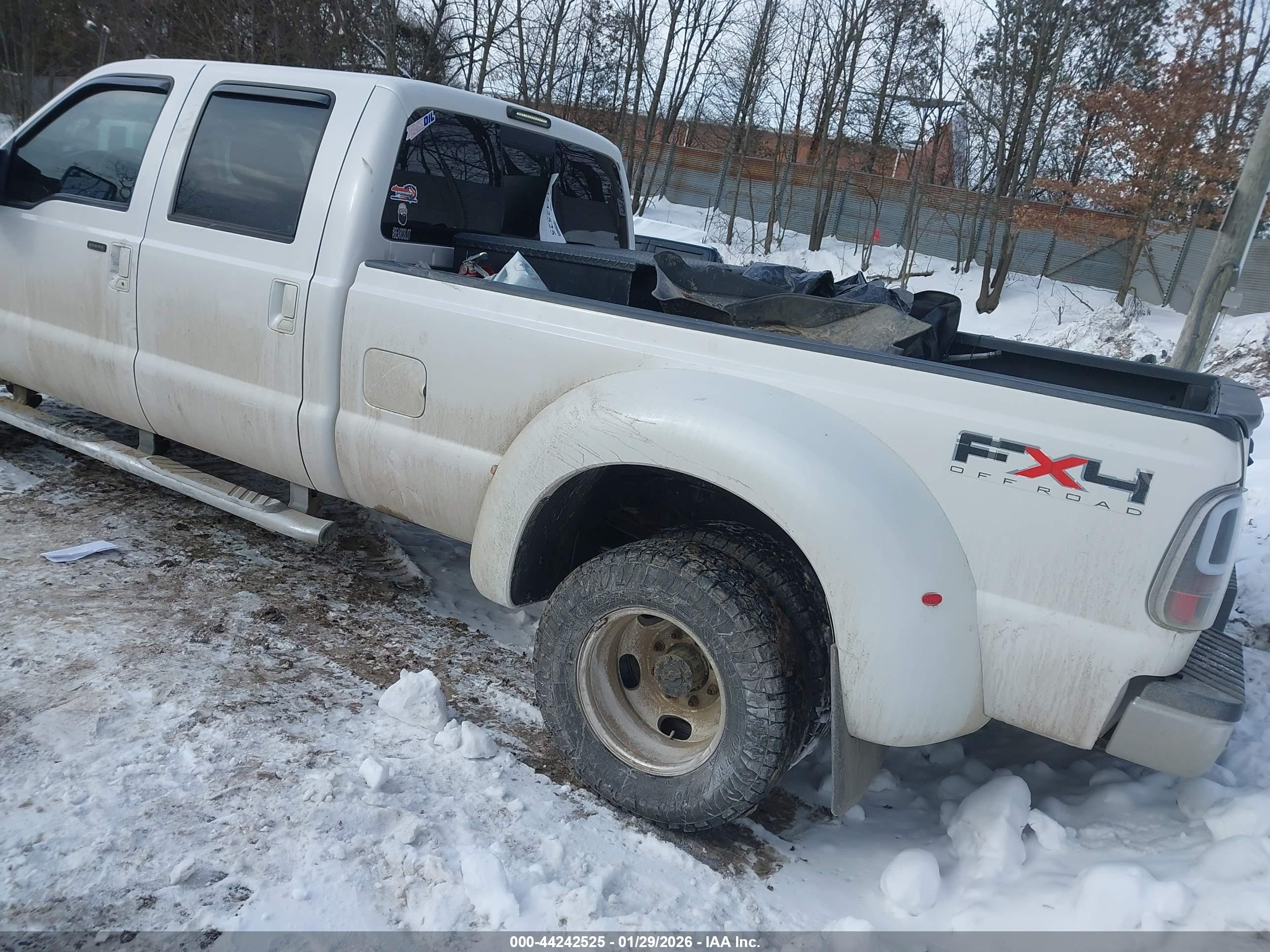 FORD F-450 image 3