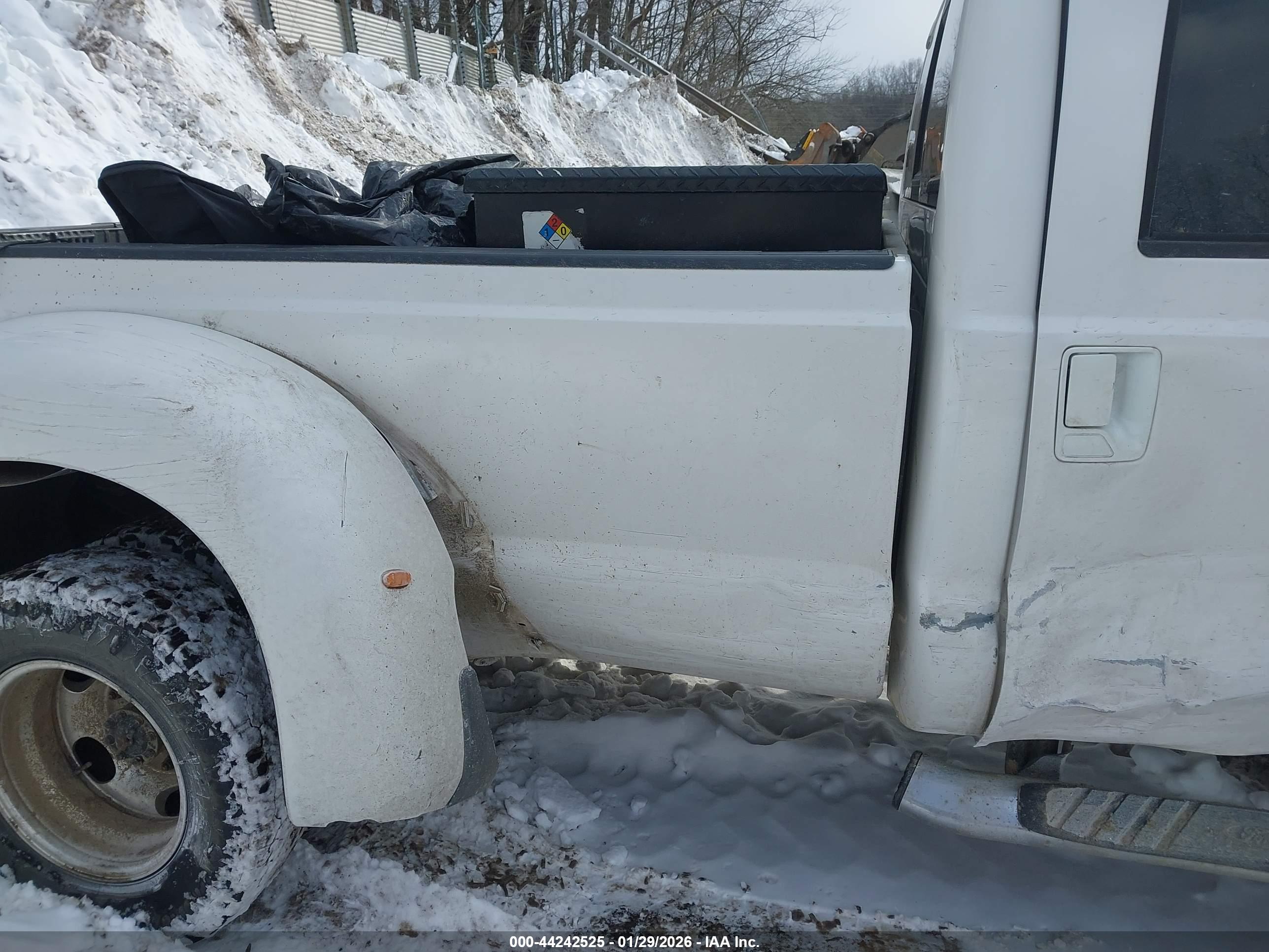 FORD F-450 image 6