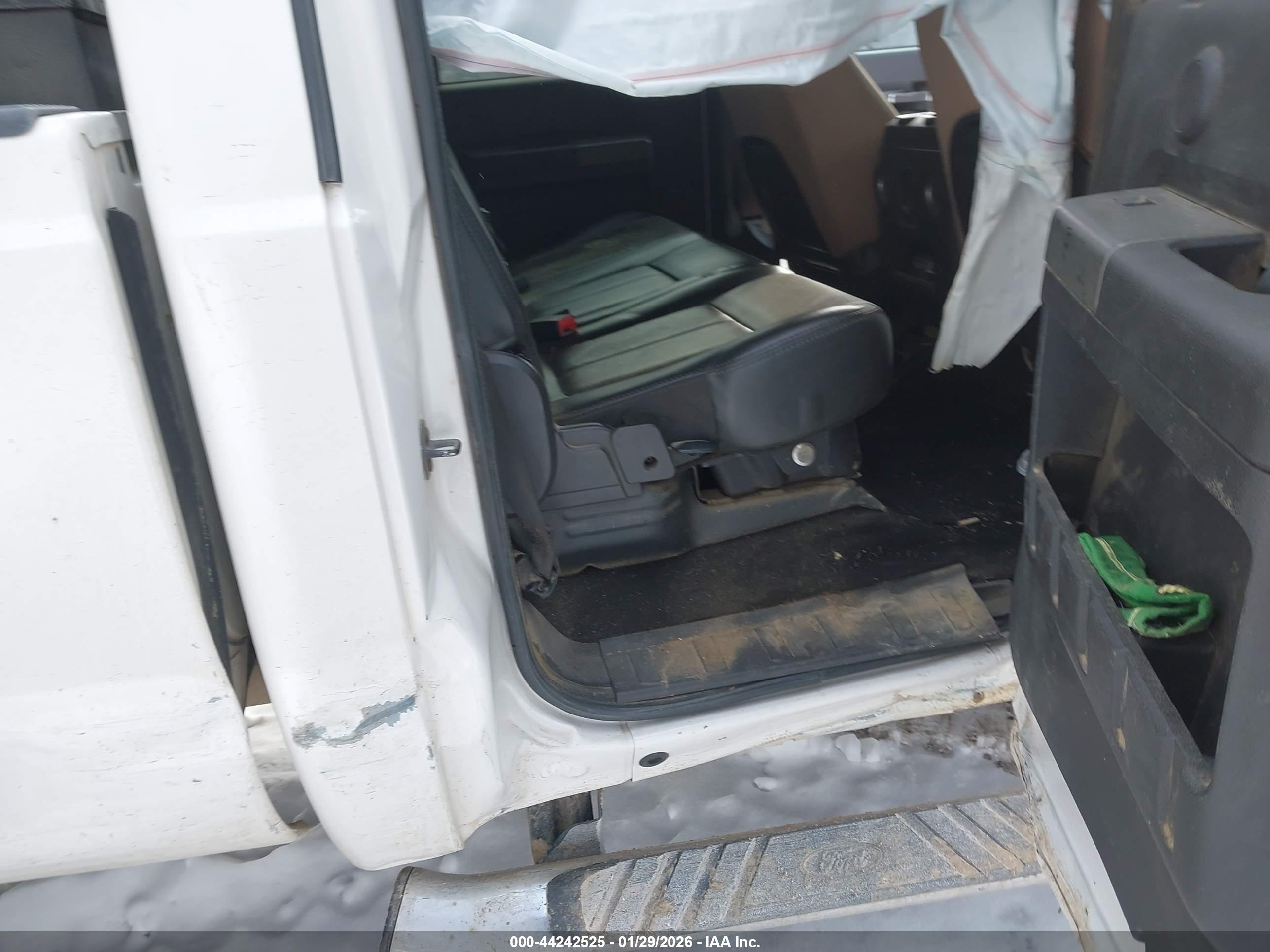 FORD F-450 image 8