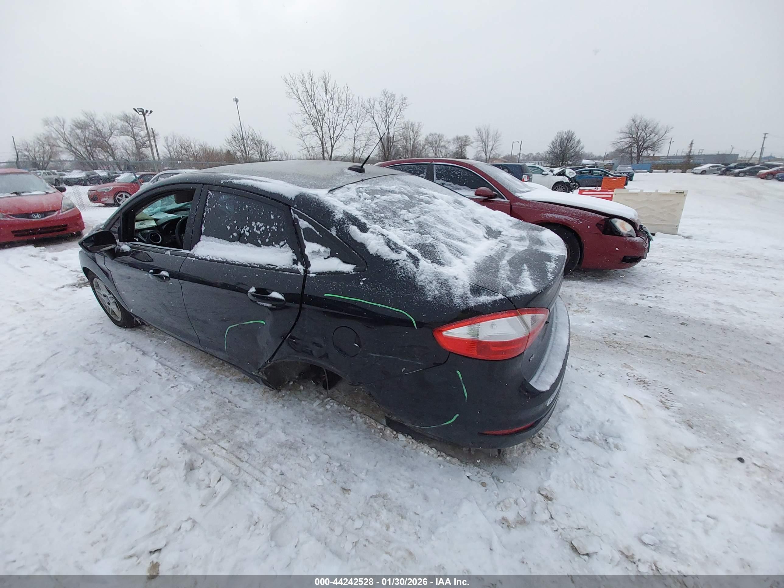 FORD FIESTA image 3
