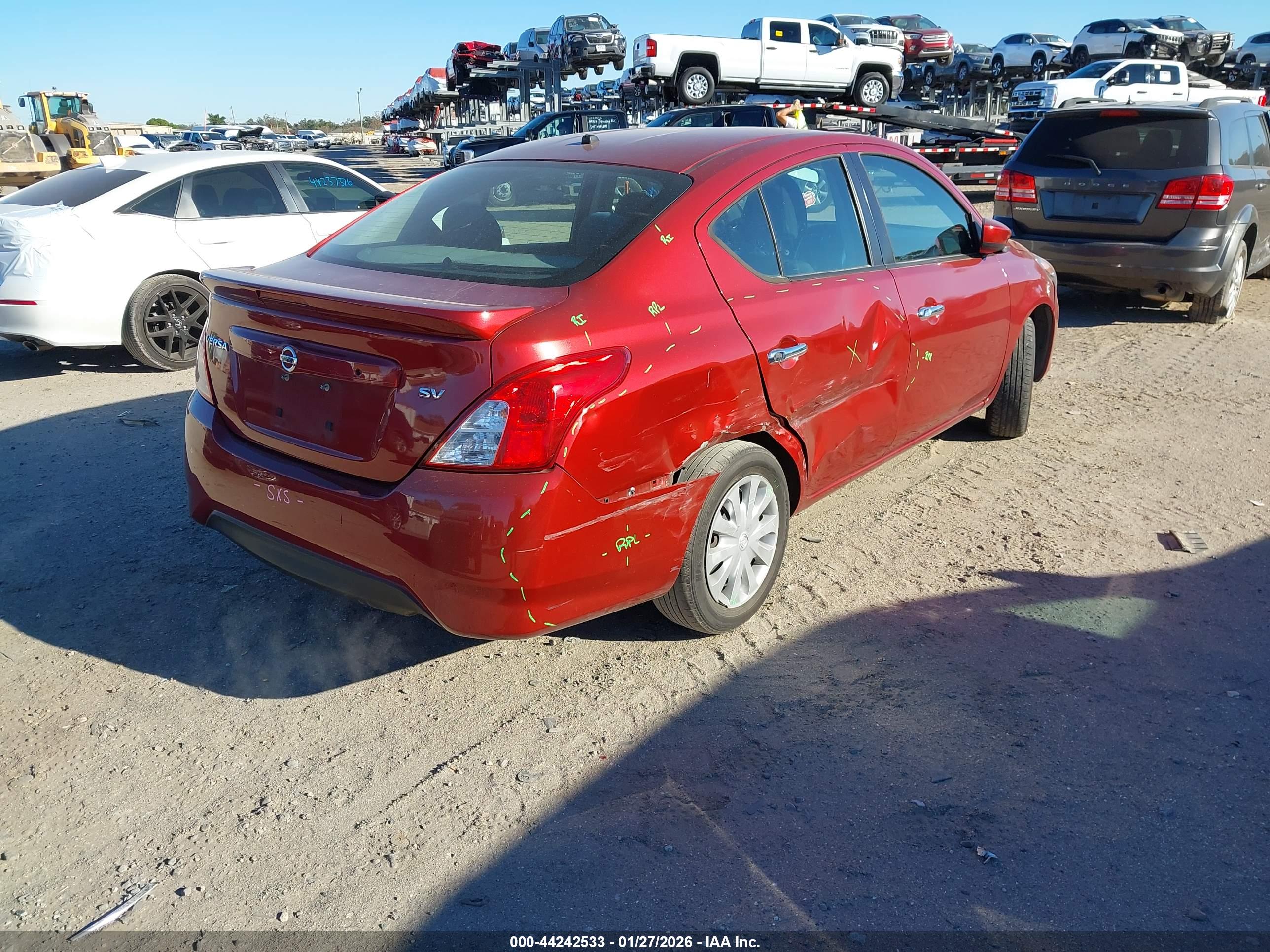 NISSAN VERSA image 4