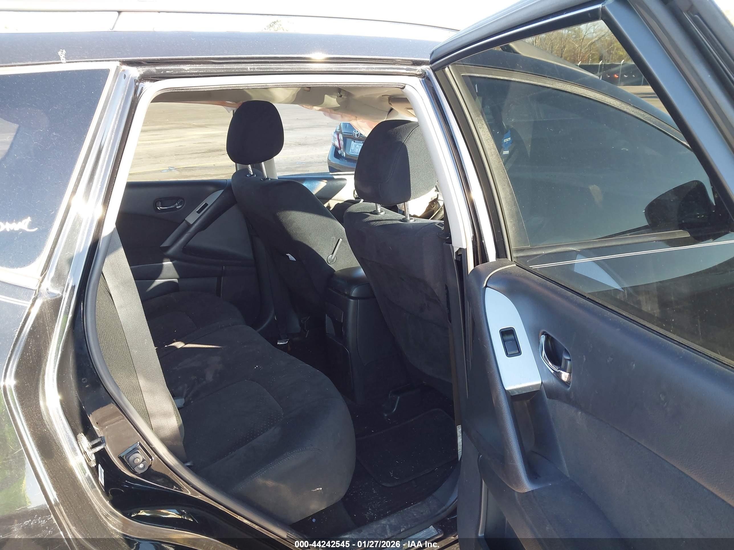 NISSAN MURANO image 8