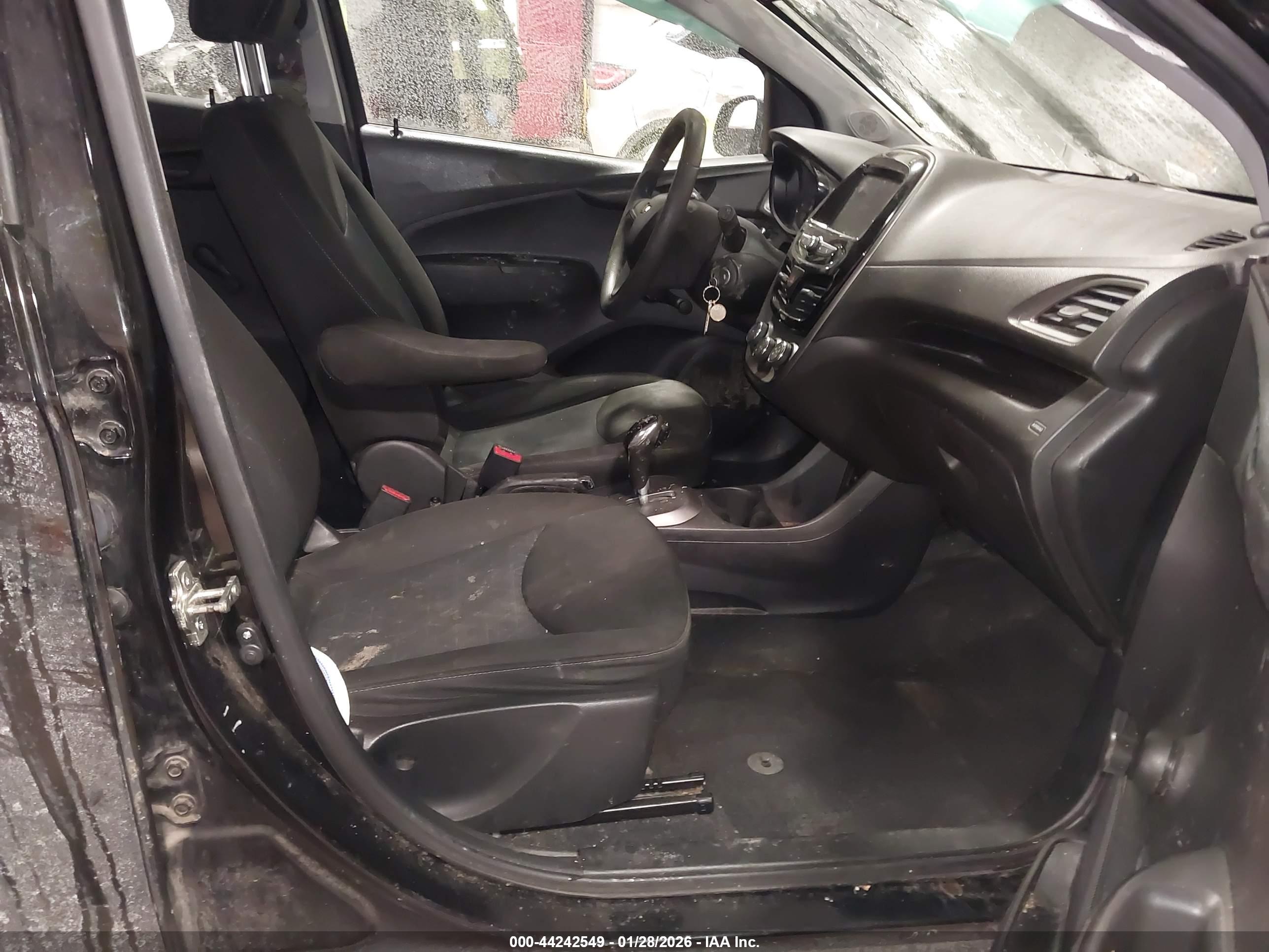 CHEVROLET SPARK image 5