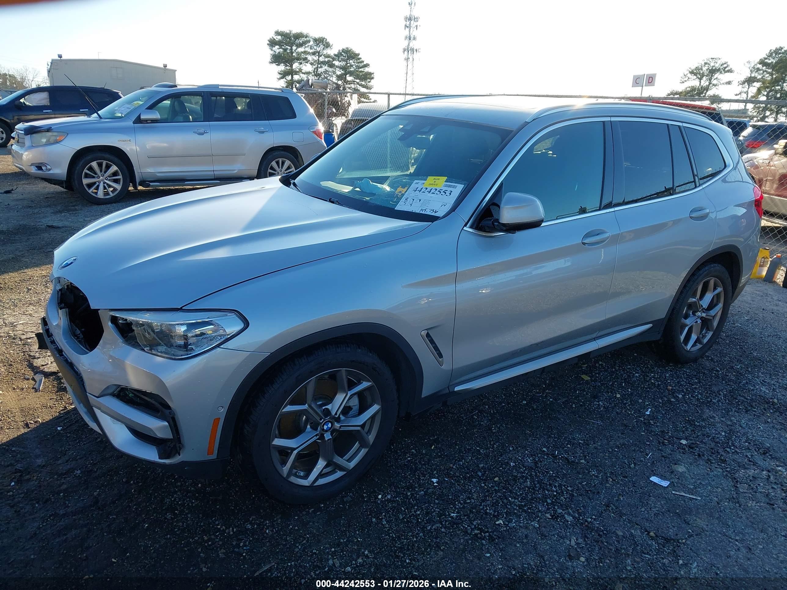 BMW X3 image 2