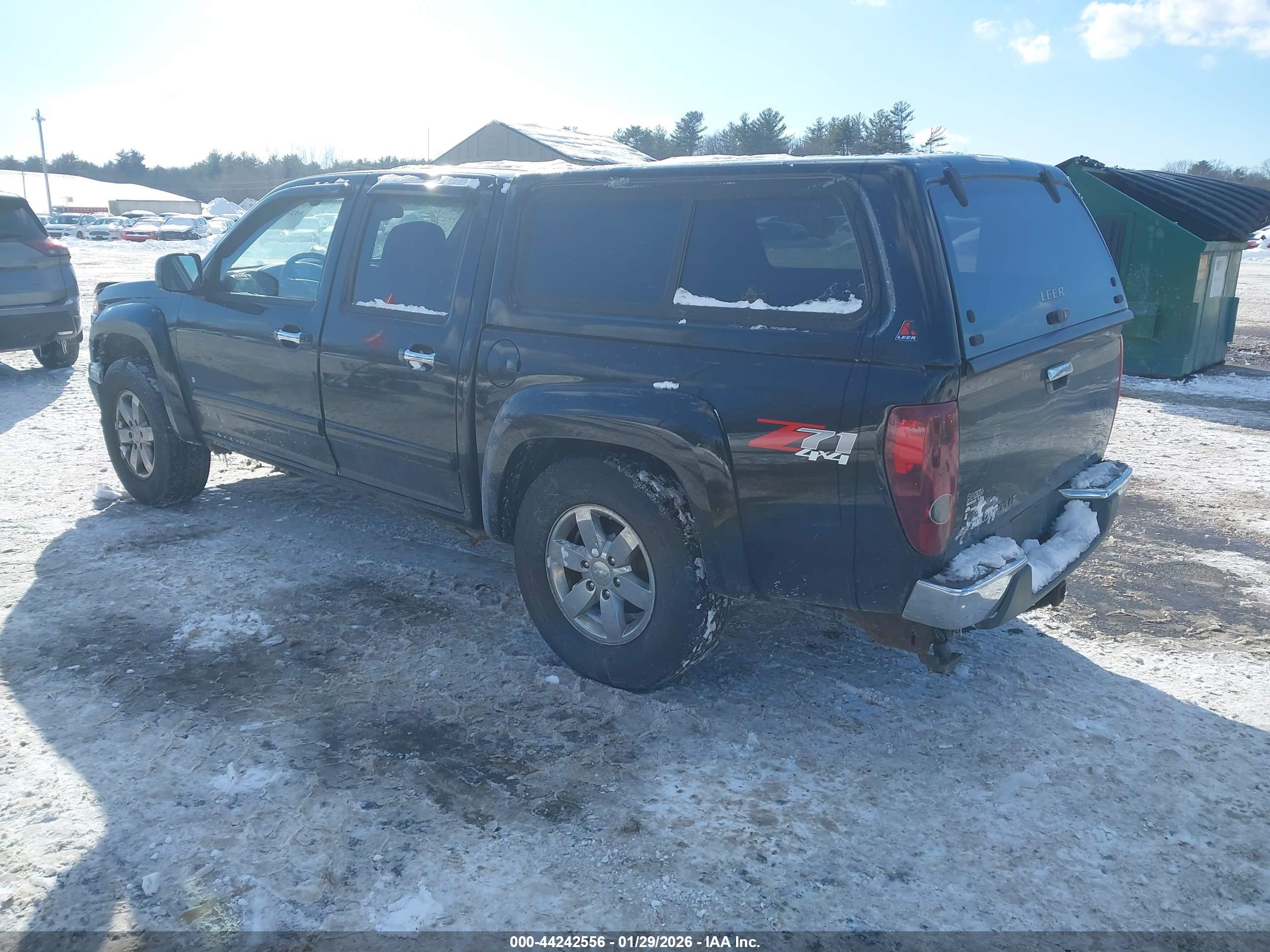 CHEVROLET COLORADO image 3