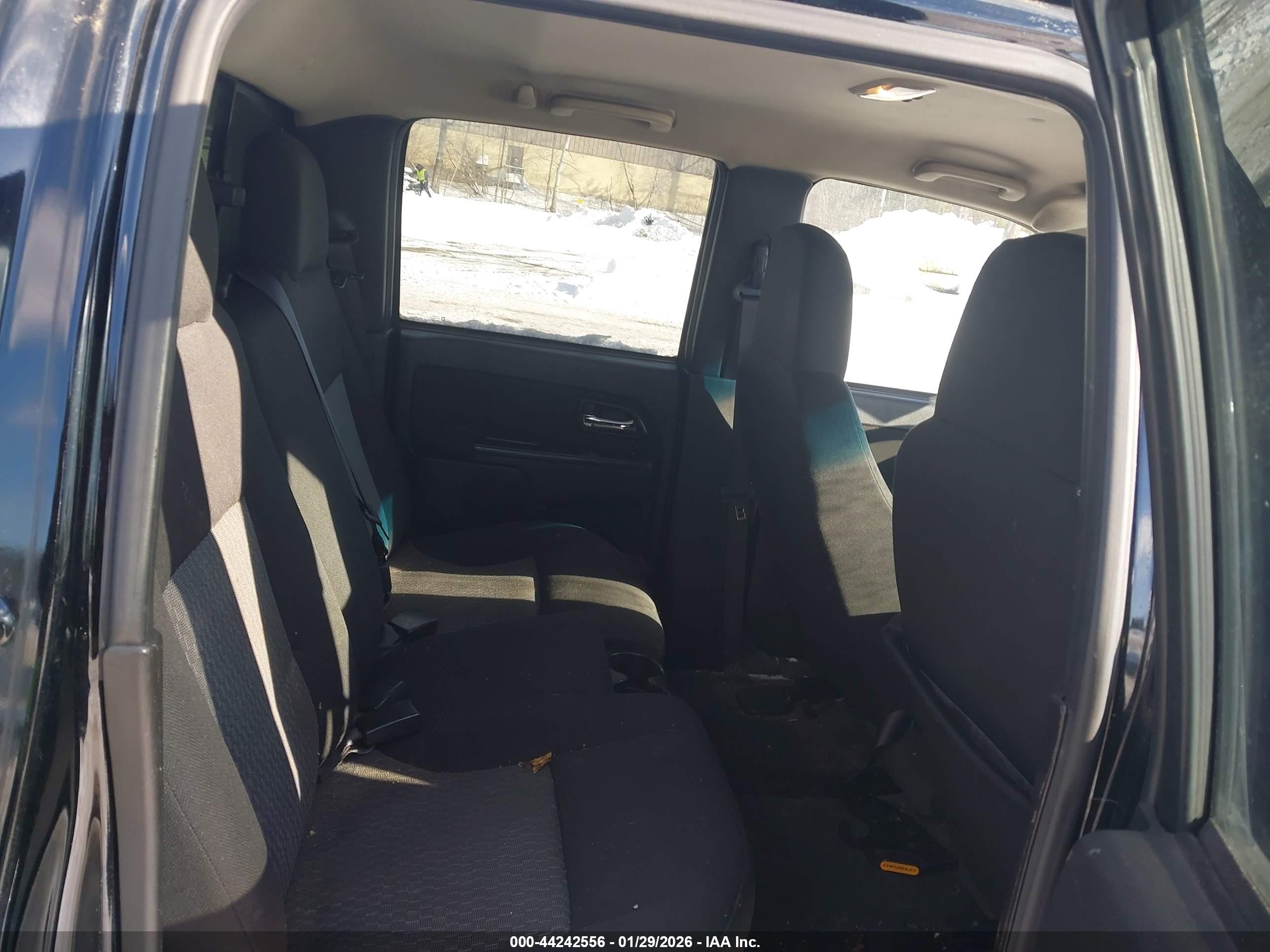 CHEVROLET COLORADO image 8
