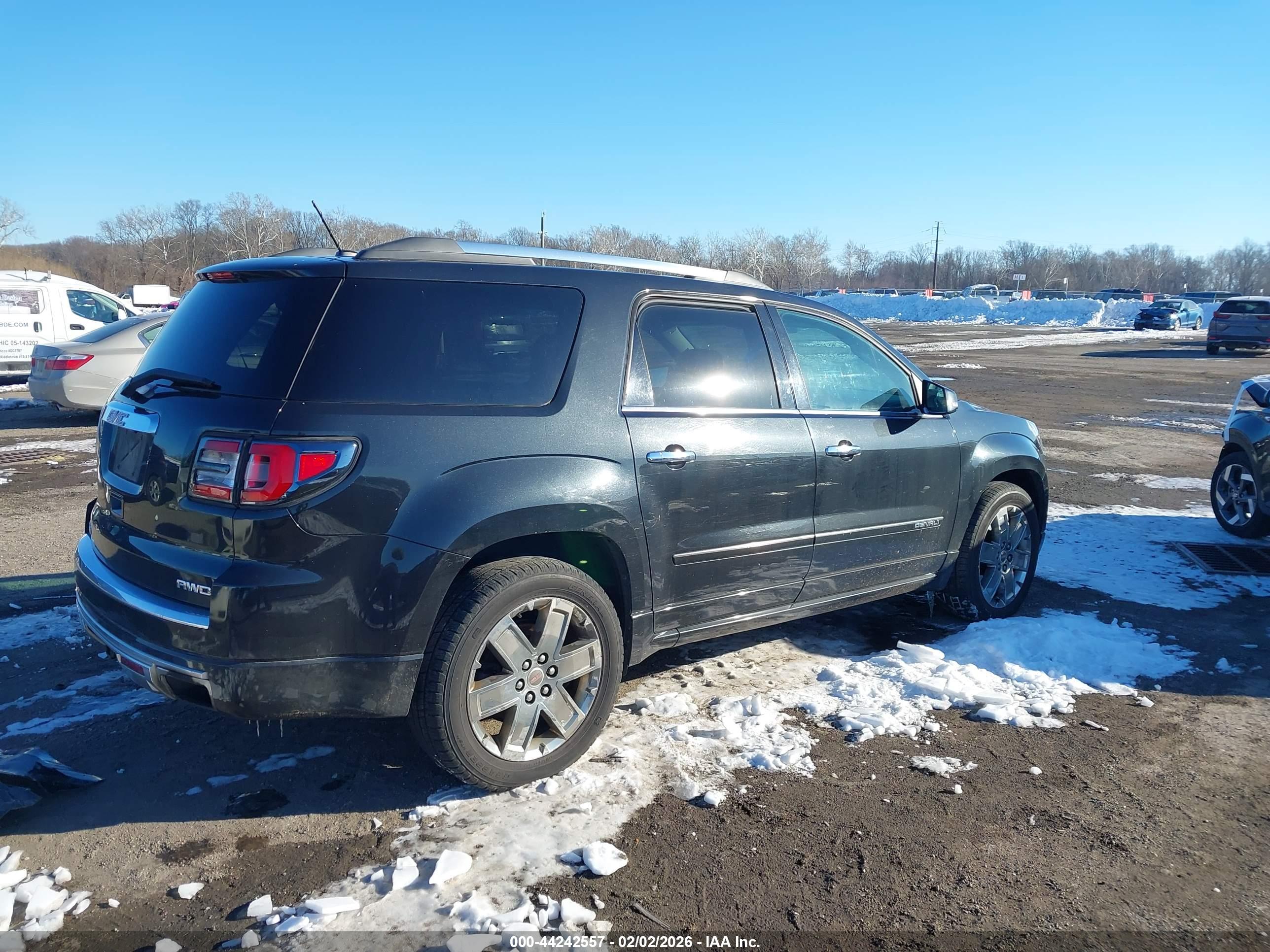GMC ACADIA image 4