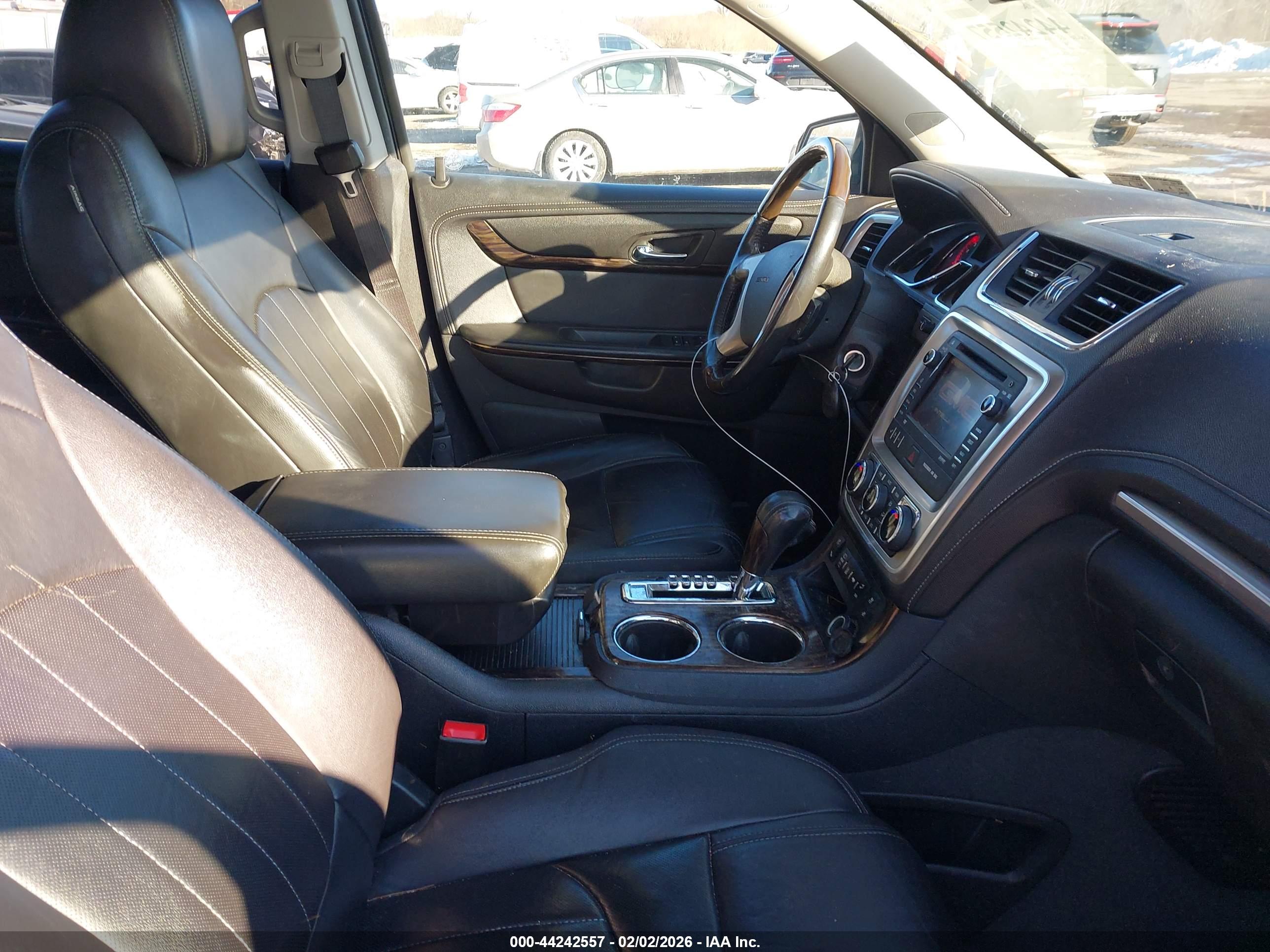 GMC ACADIA image 5
