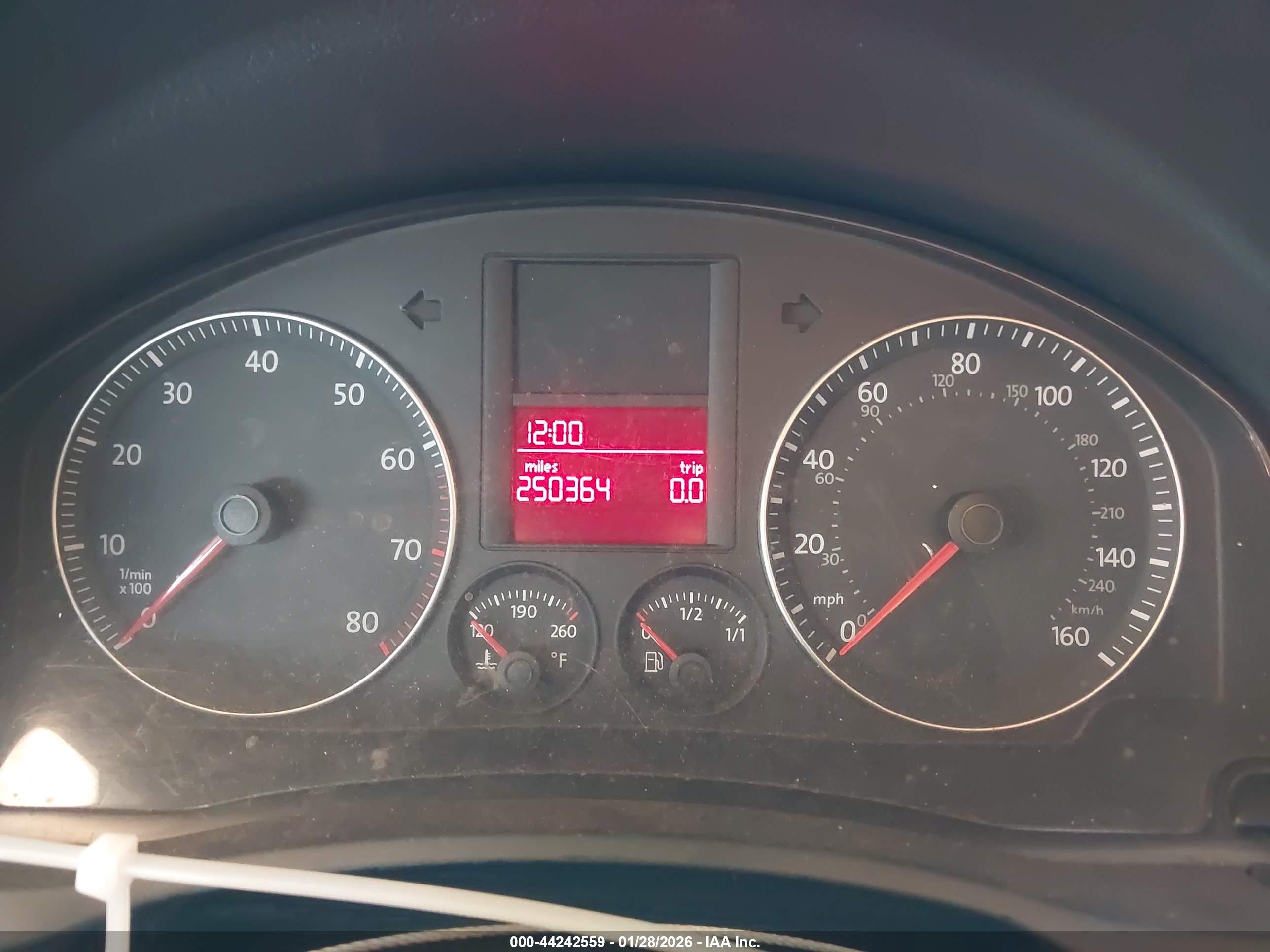 VOLKSWAGEN JETTA image 7