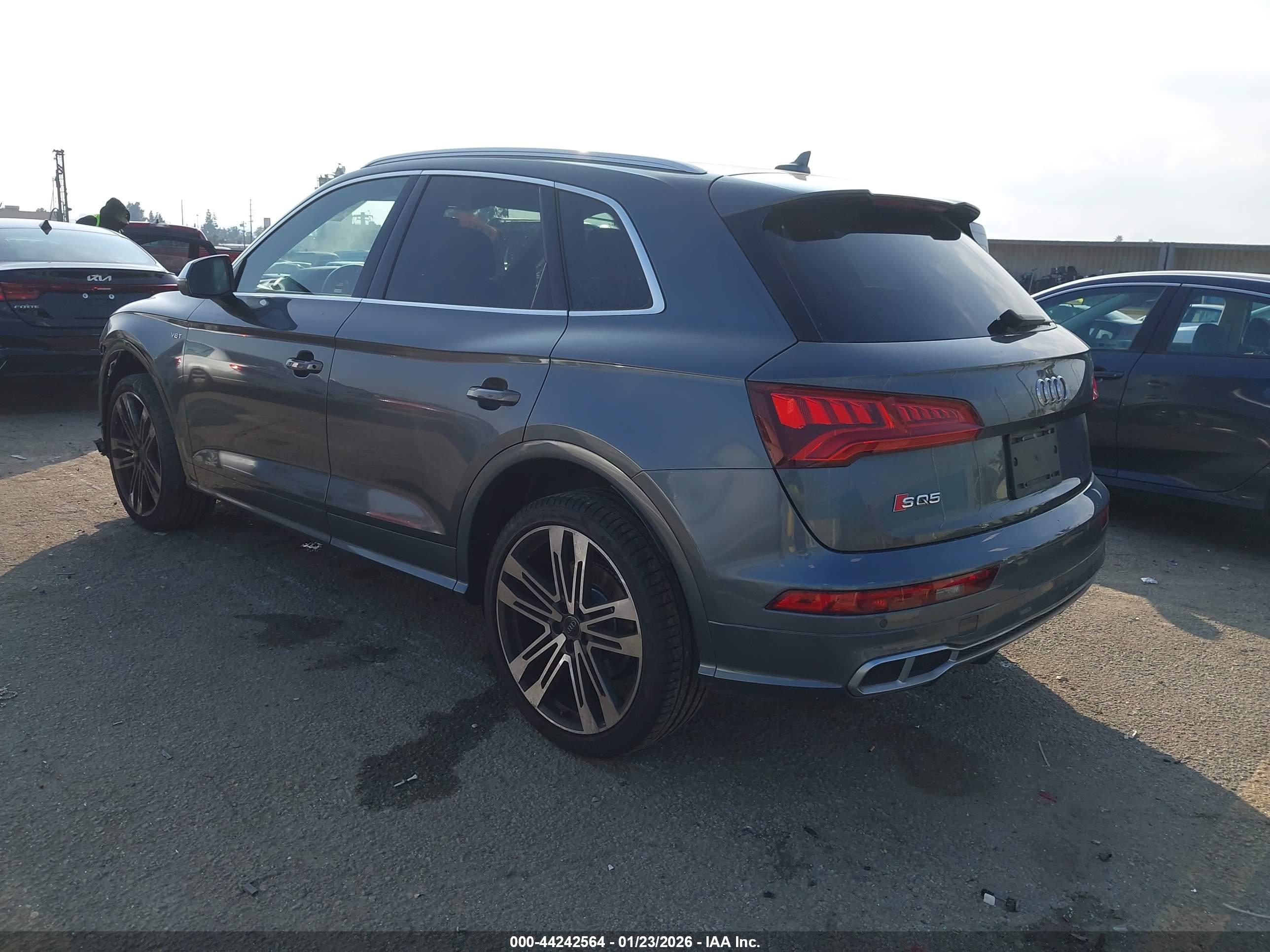 AUDI SQ5 image 3