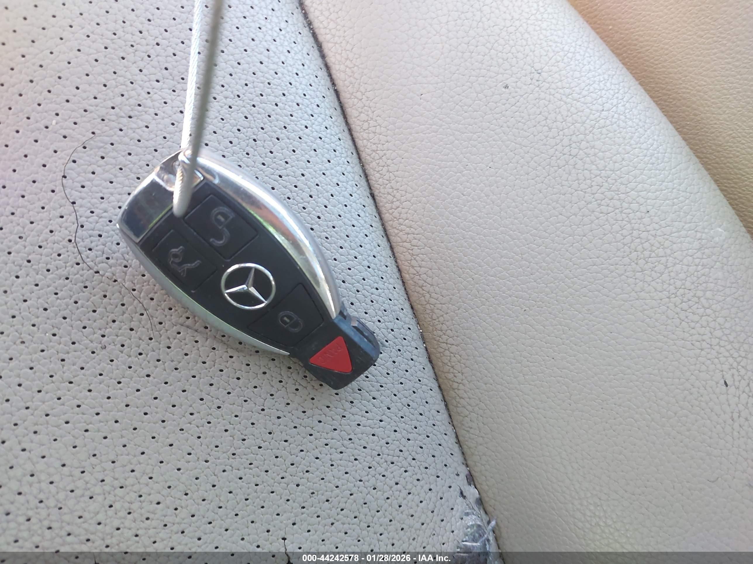 MERCEDES-BENZ C image 11
