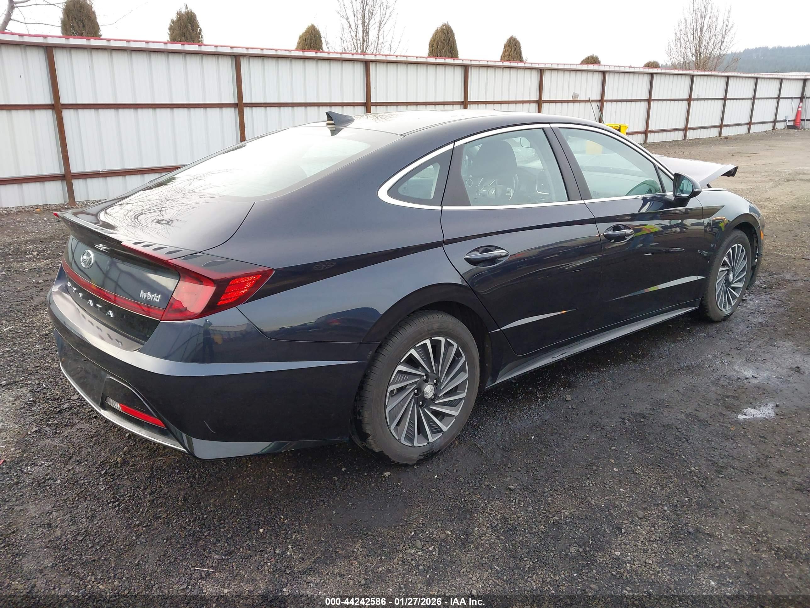 HYUNDAI SONATA image 4
